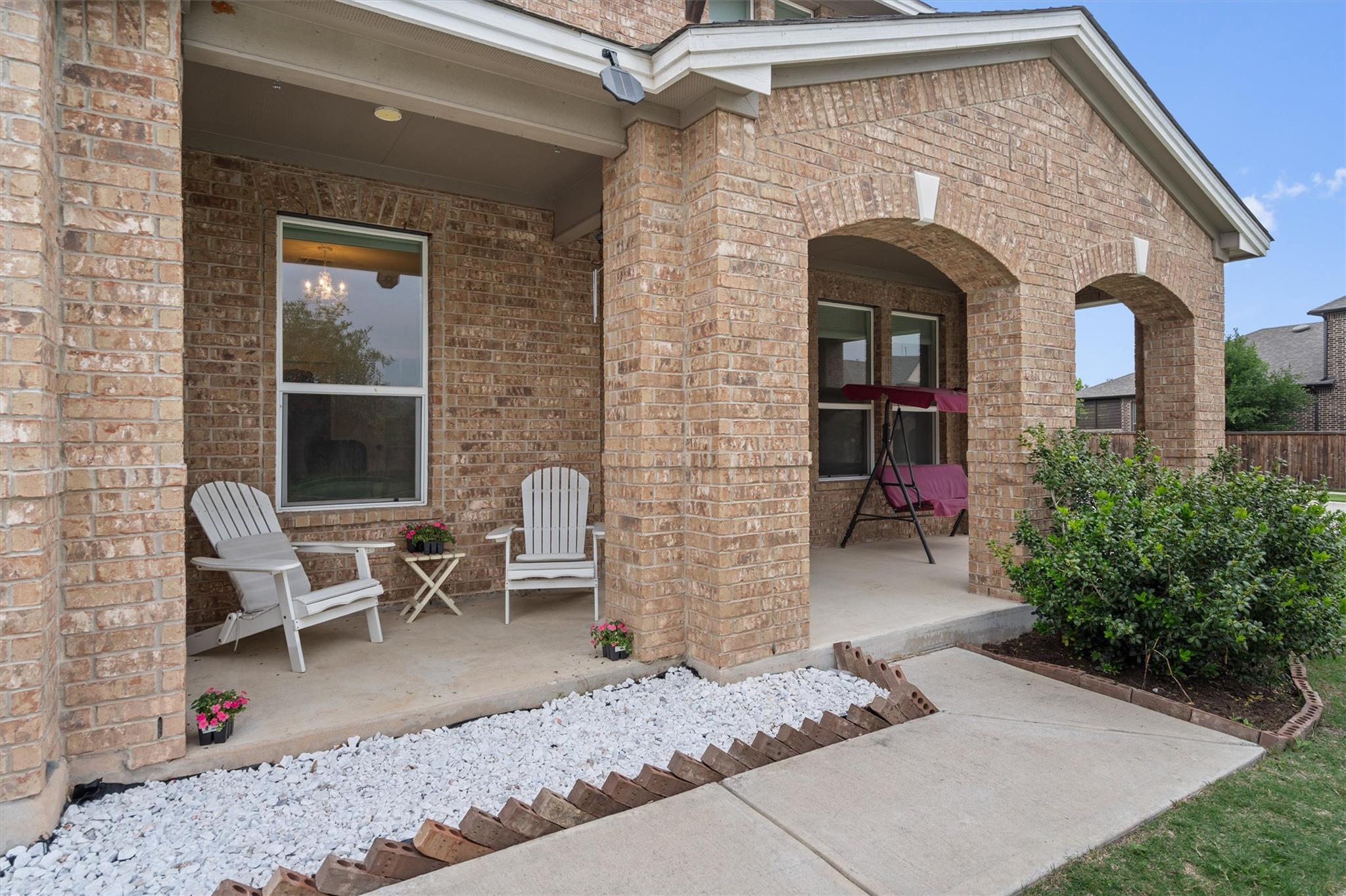 1201 Euless LN — photo 4