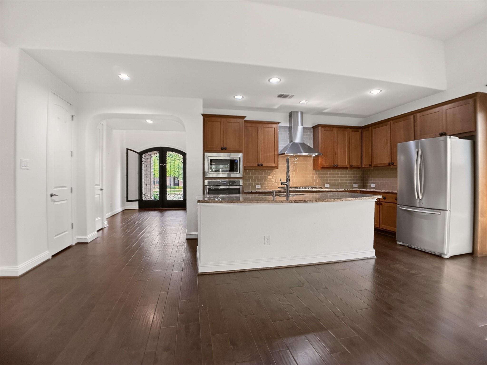 1505 Long Shadow LN — photo 5