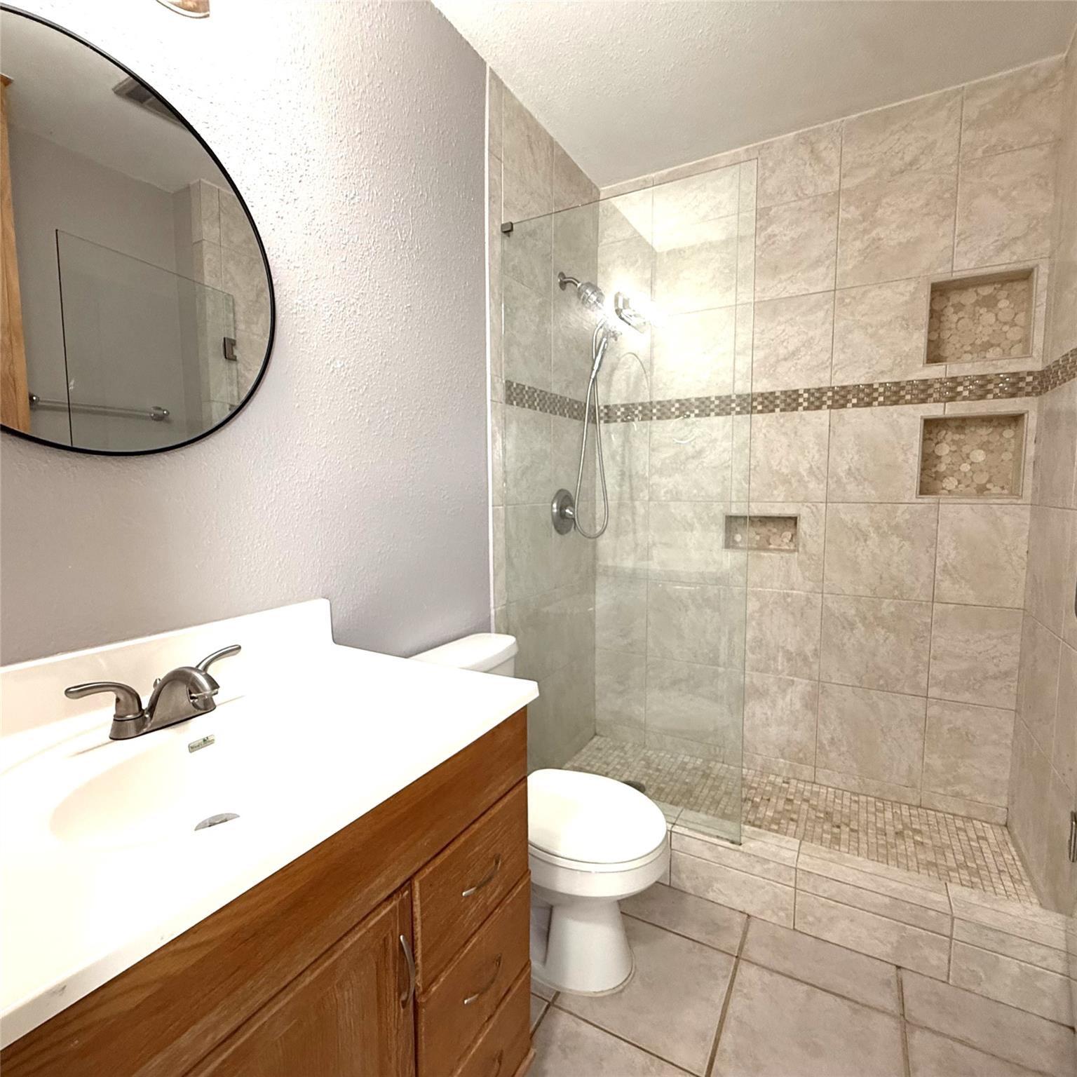 1500 Wroxton WAY — photo 5