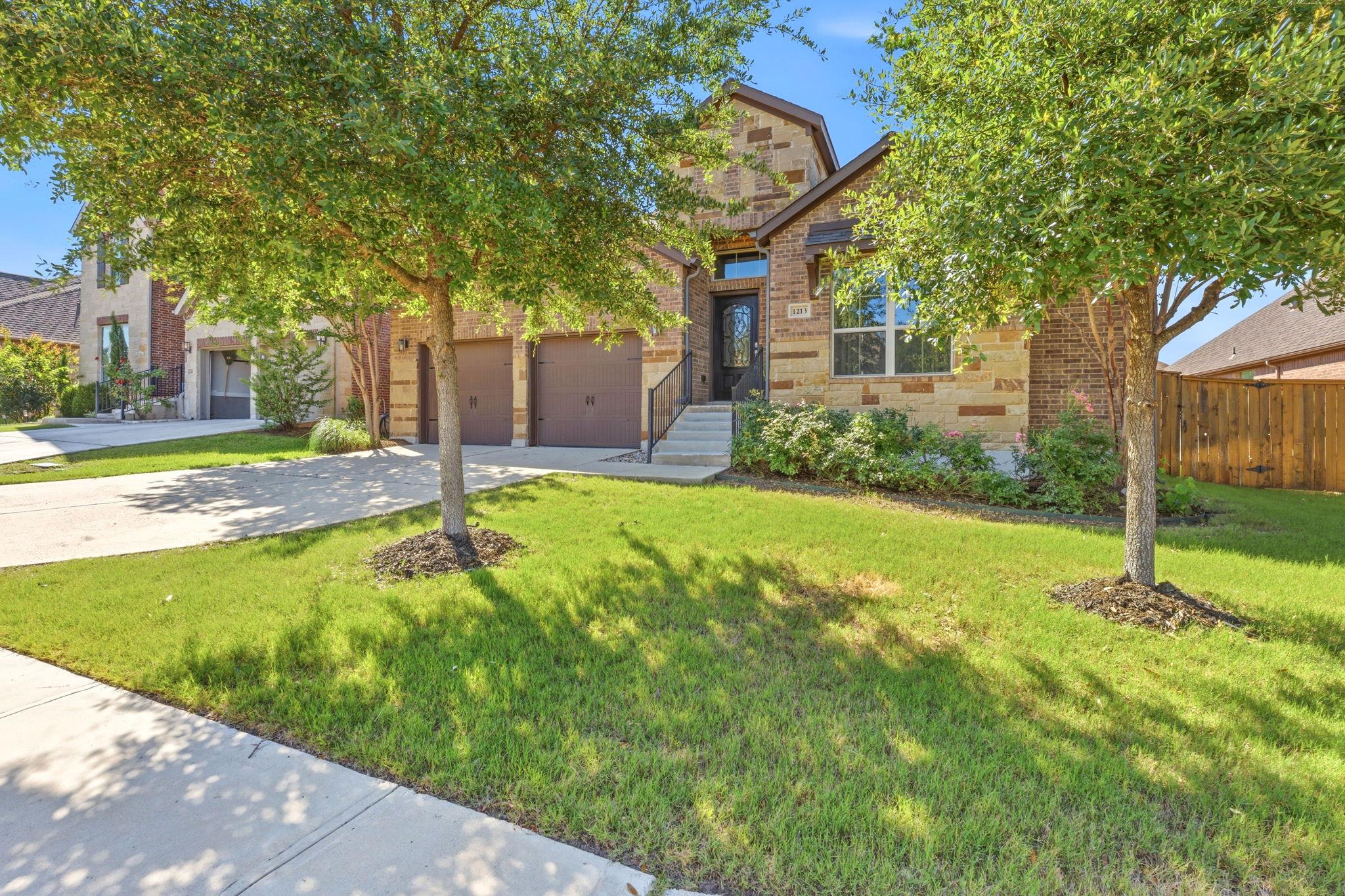 1213 Lakeside Ranch RD — photo 4