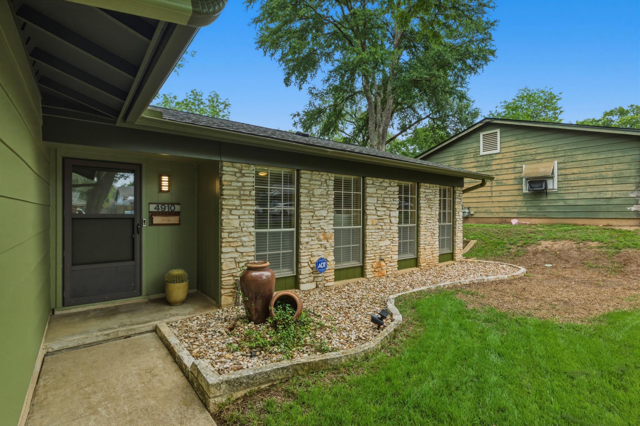4910 Sylvandale DR — photo 4