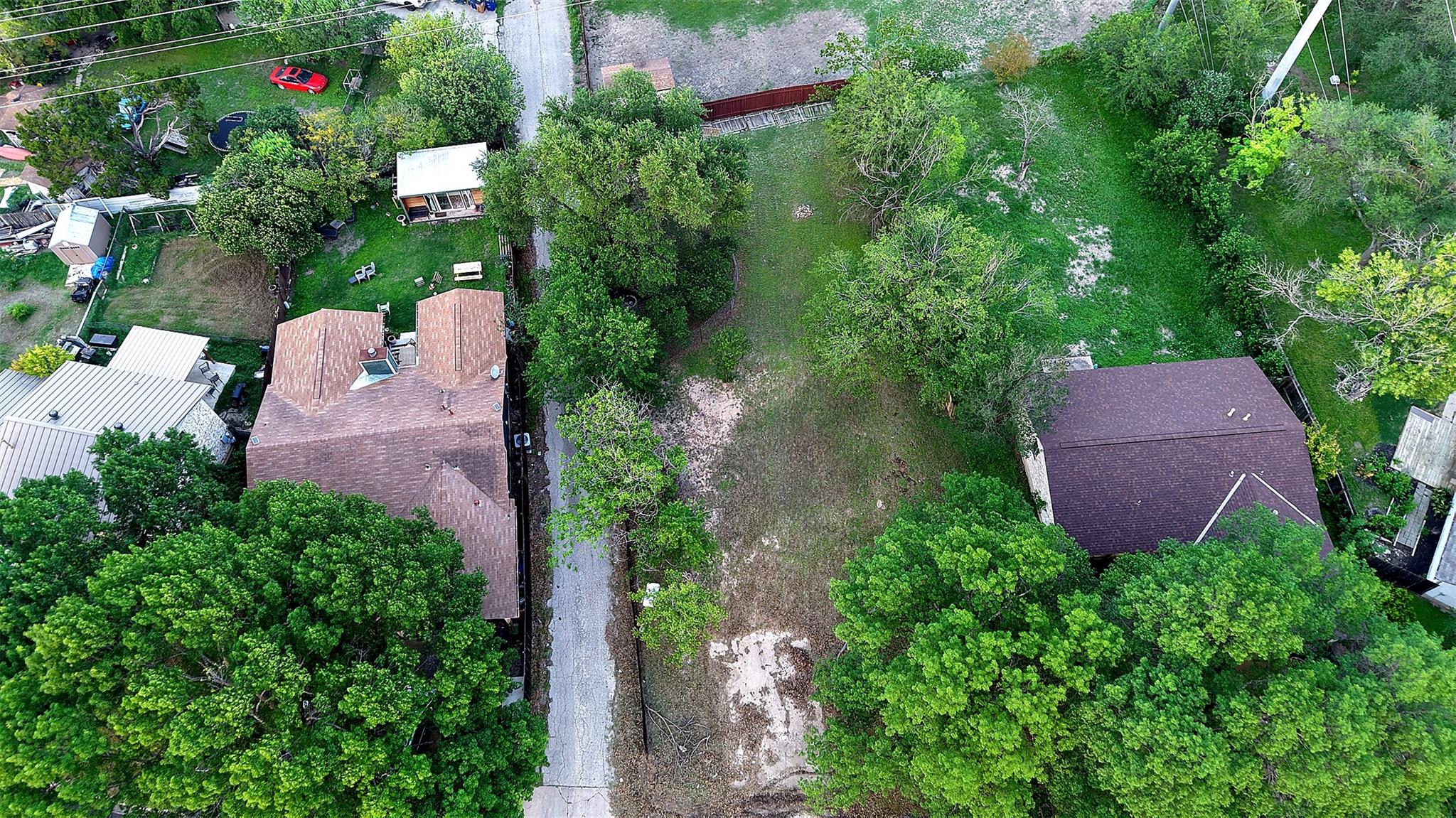6803 Lunar DR — photo 3