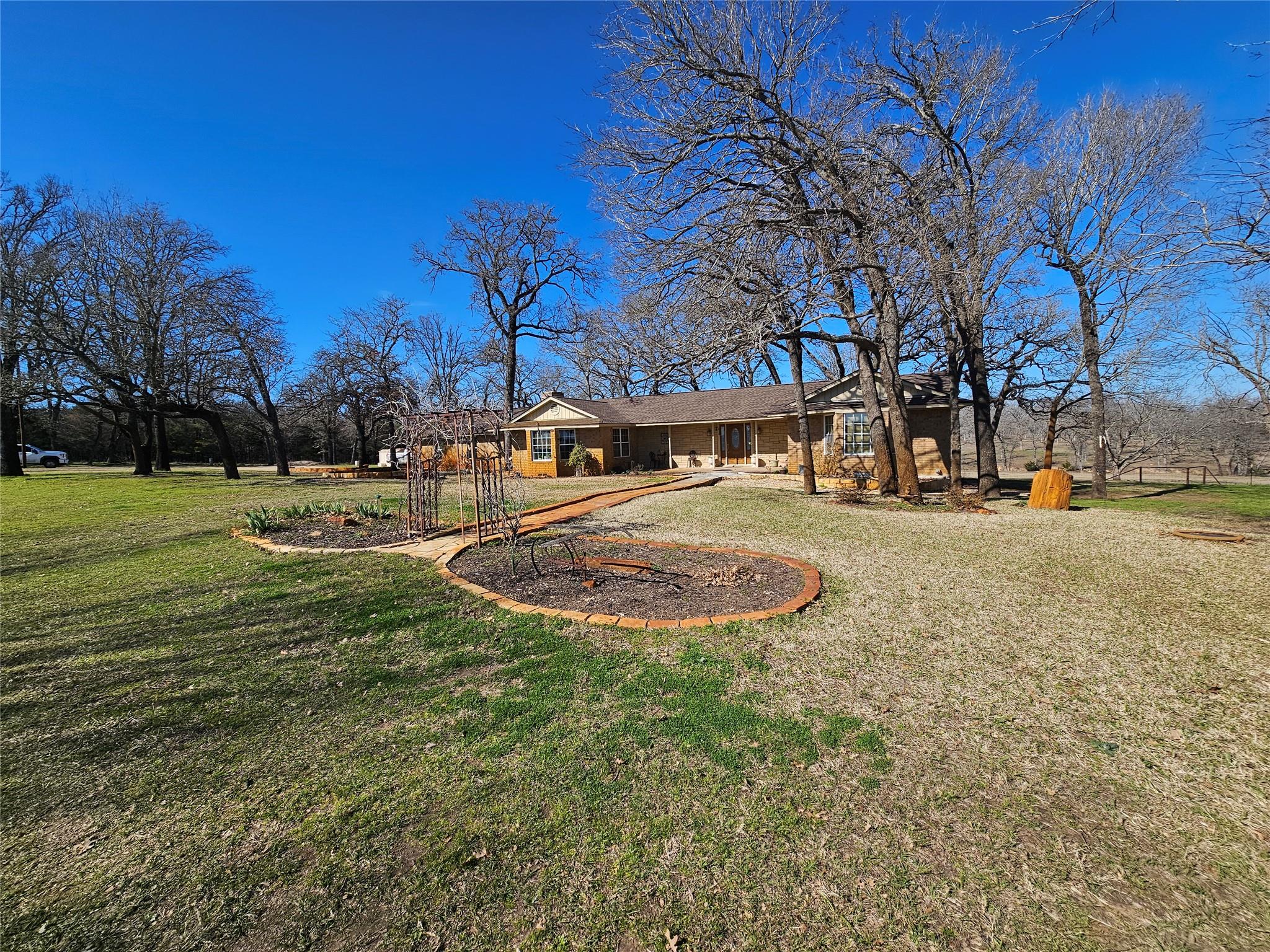 913 CR 237 — photo 3