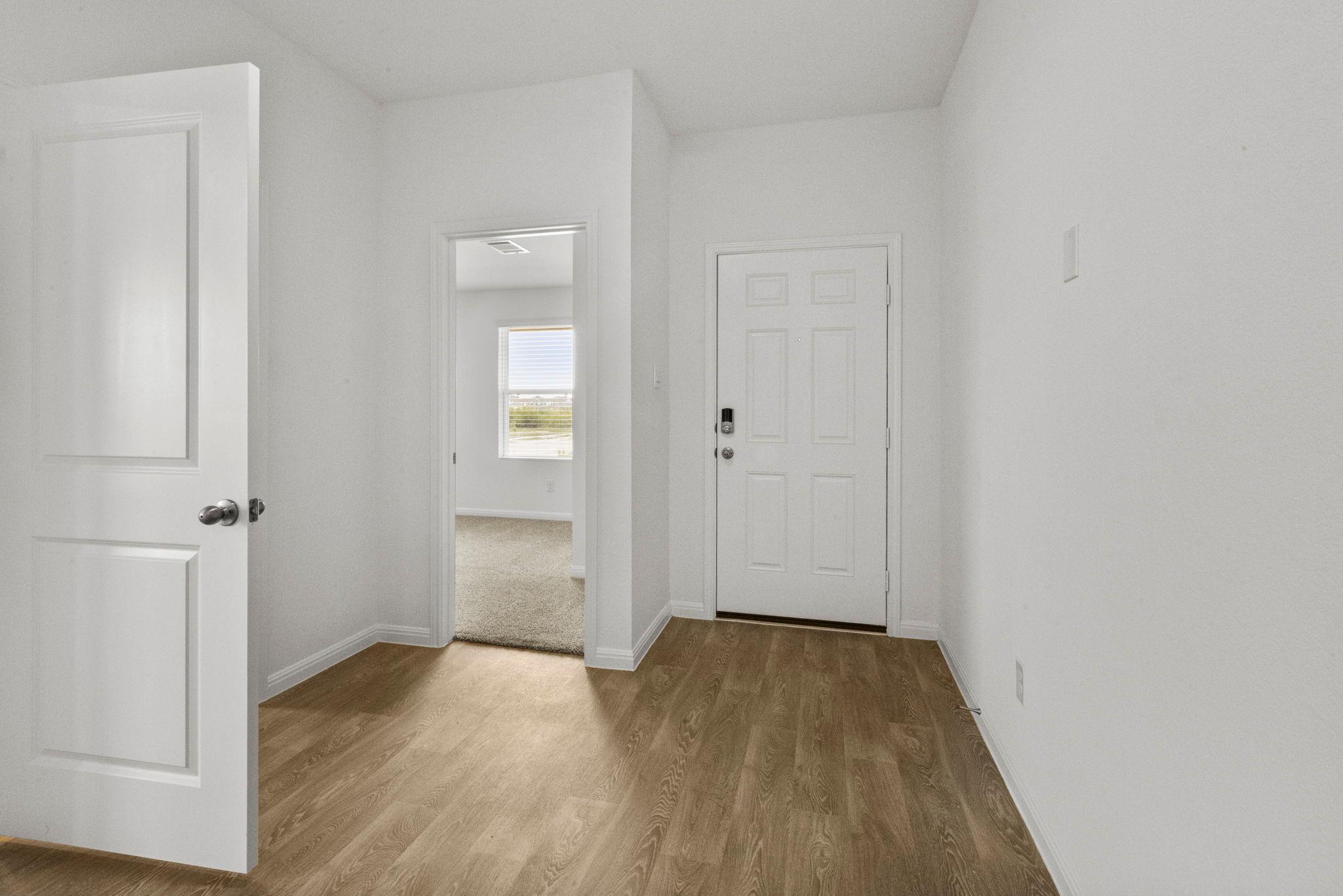104 Wagner WAY — photo 3