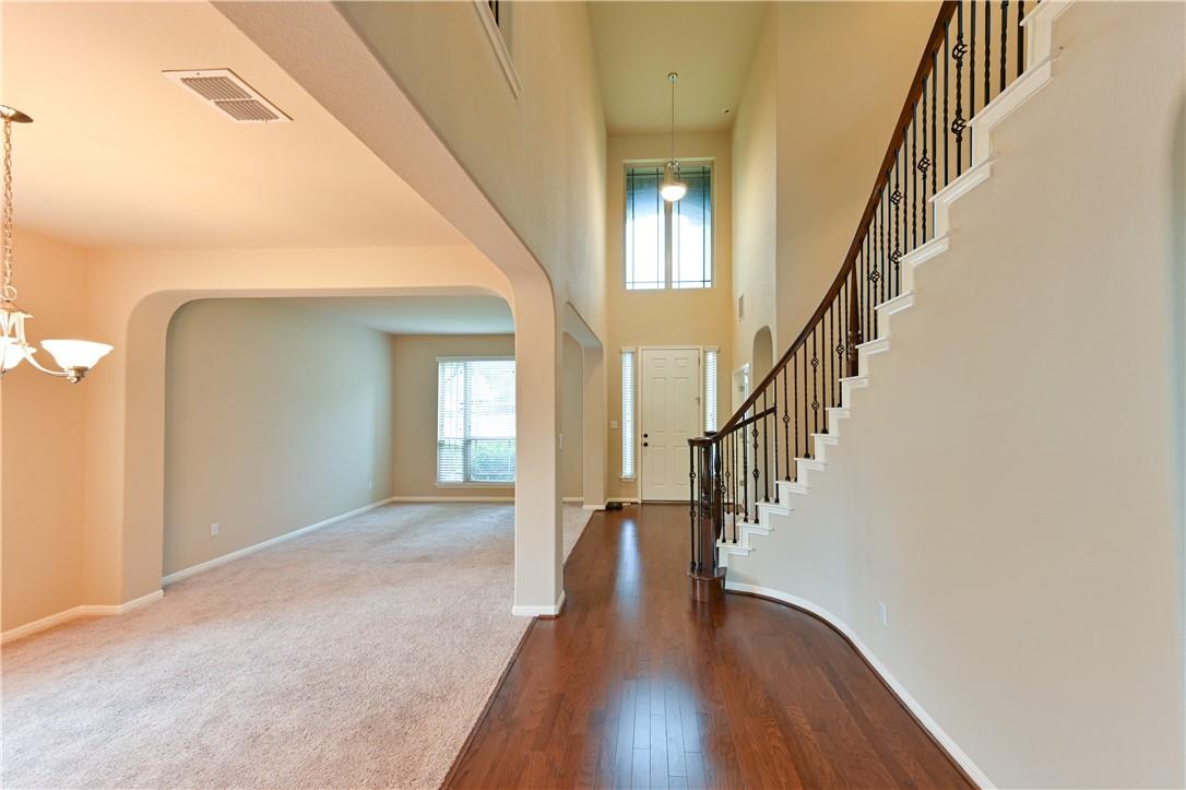 100 Lake Mineral Wells DR — photo 4
