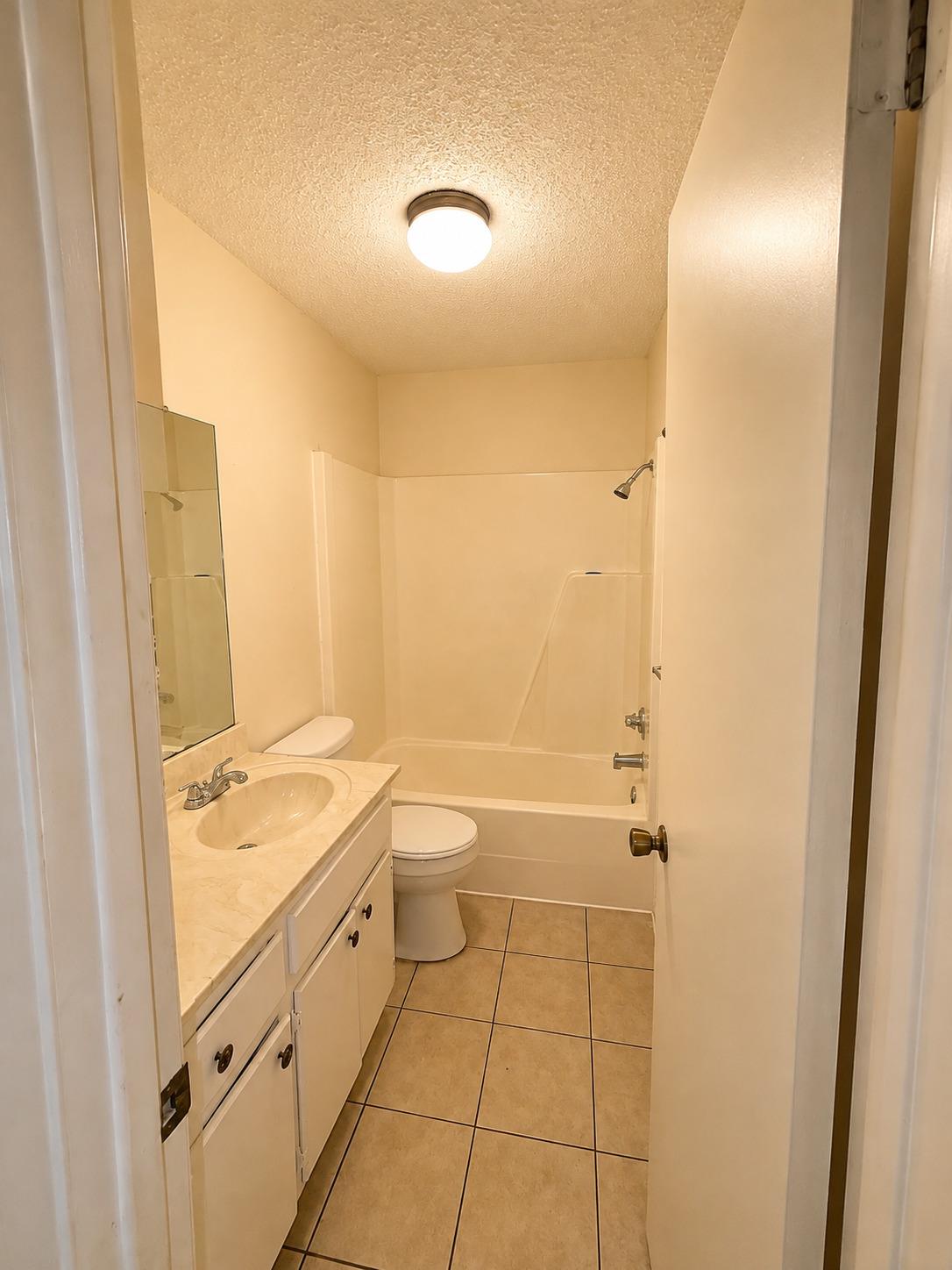 1113 Lawson LN — photo 5