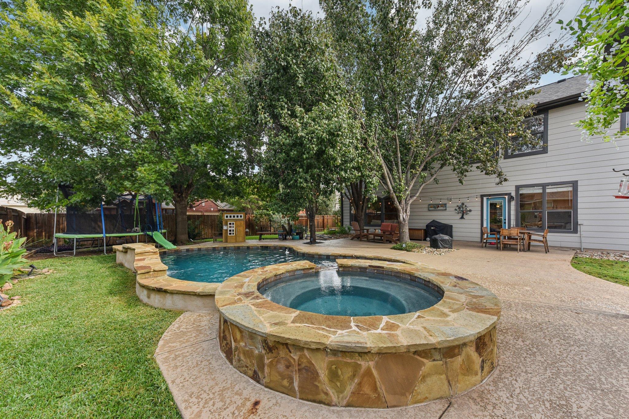 3219 Ash Glen LN — photo 3