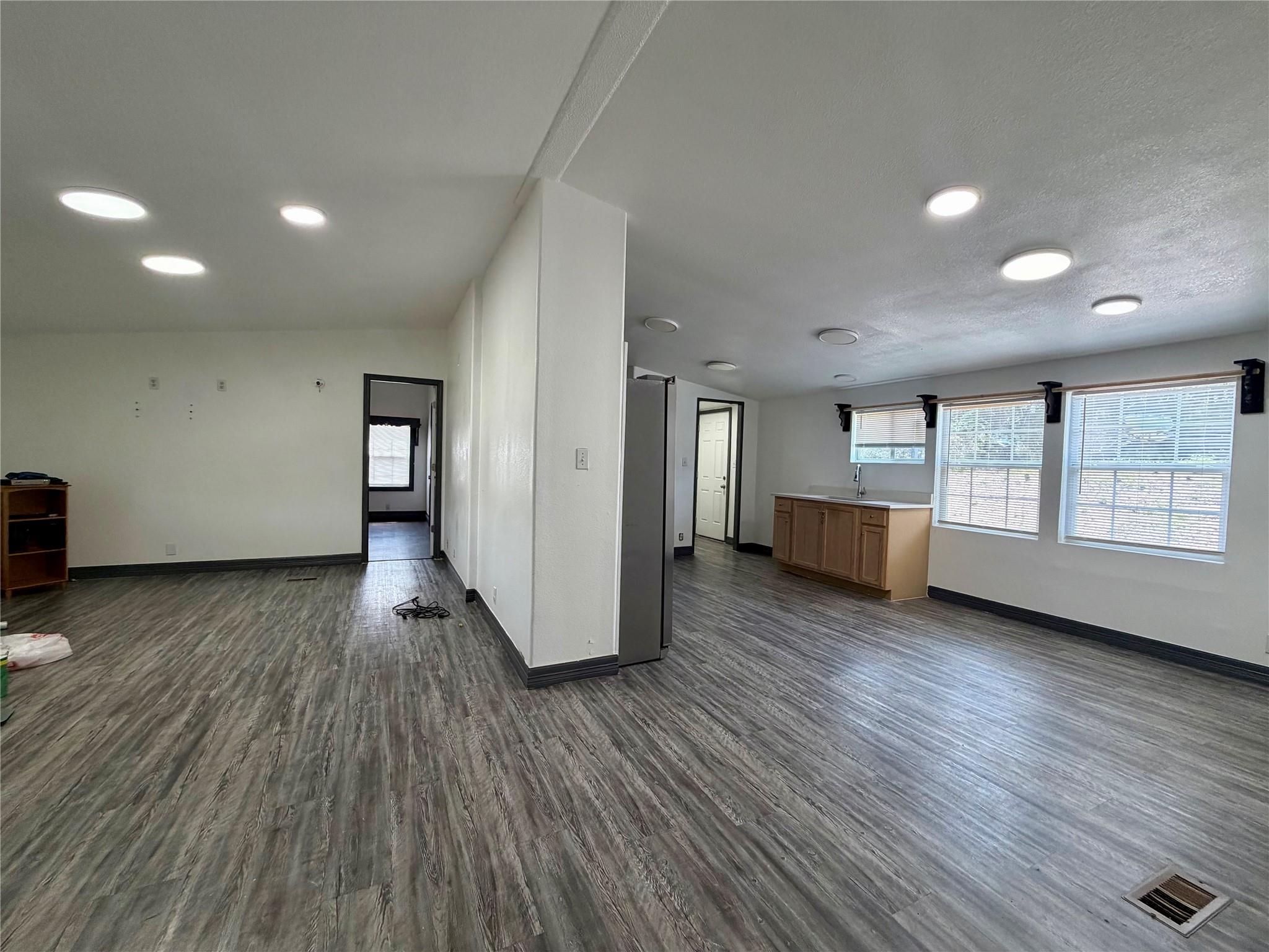 19511 Blanco DR — photo 3