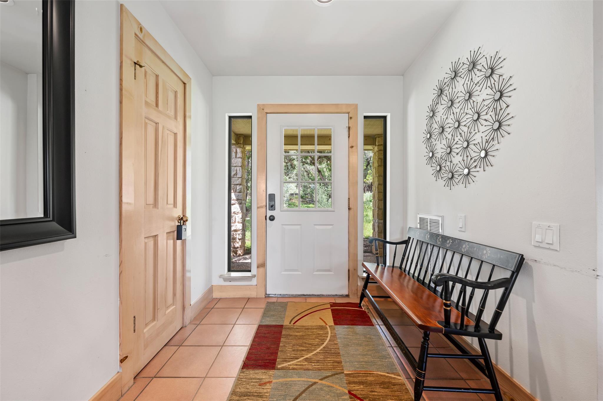 555 Hillsedge RD — photo 4