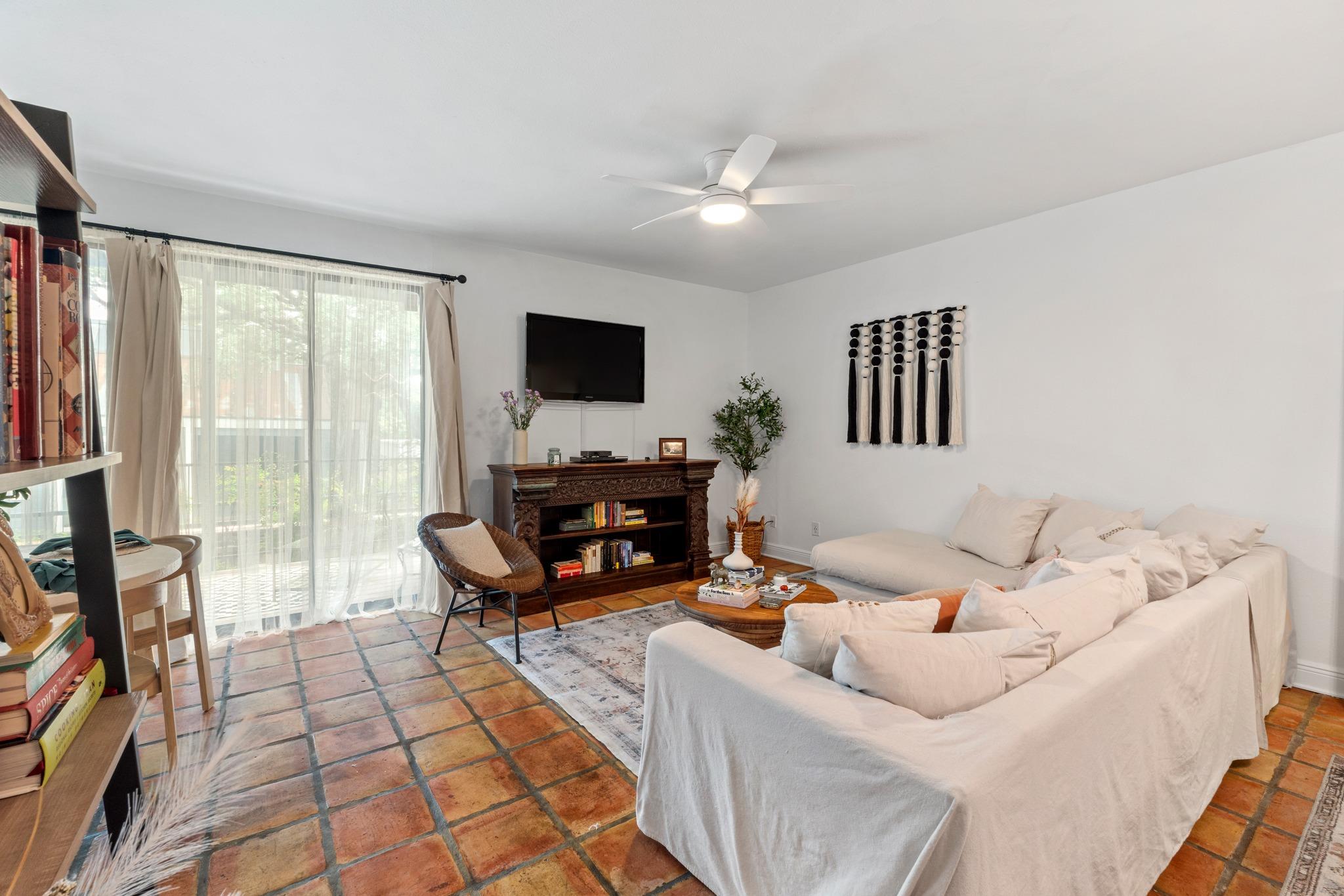 606 Lynn ST #13 — photo 3