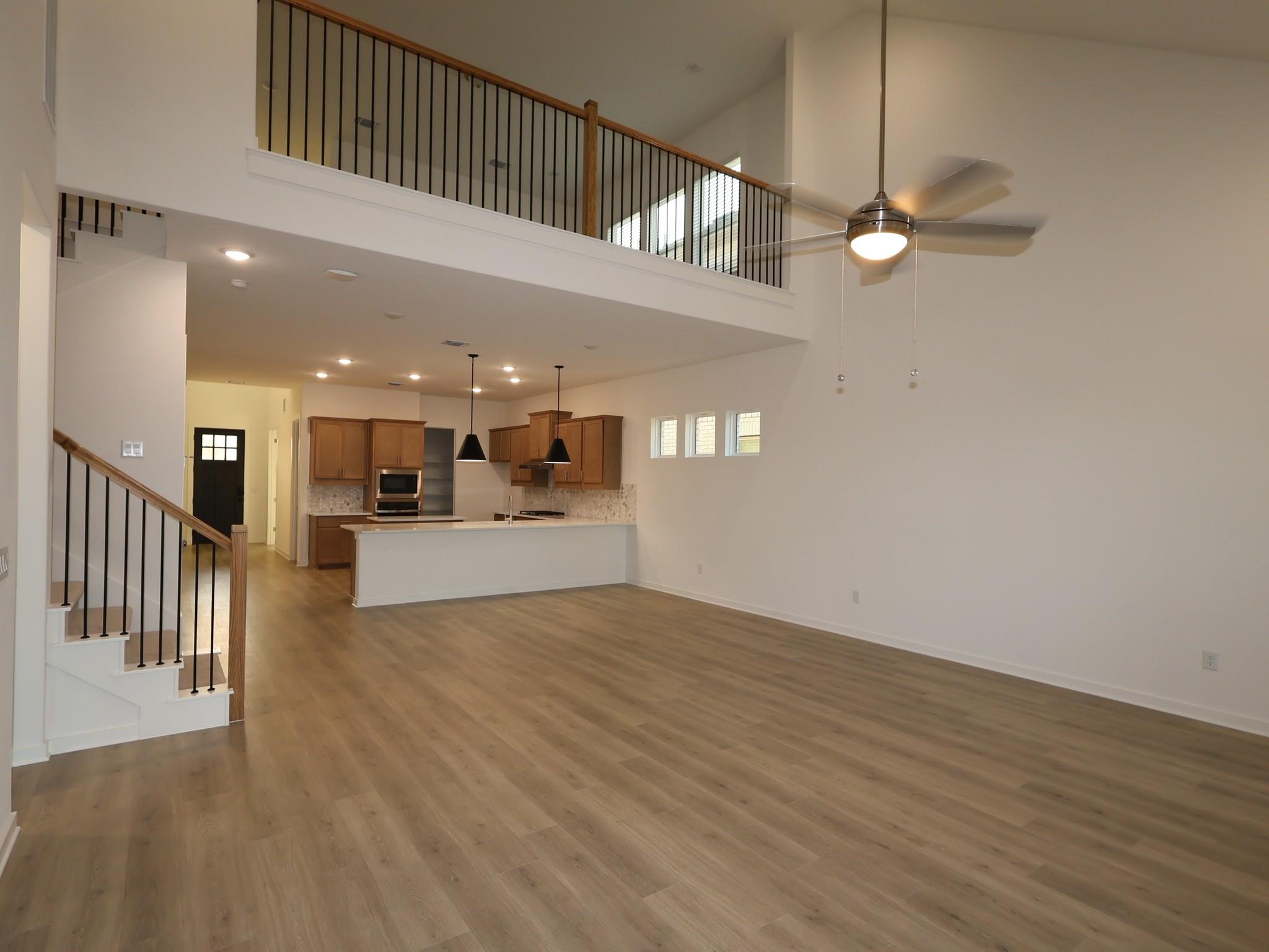 832 Purmela ST — photo 3