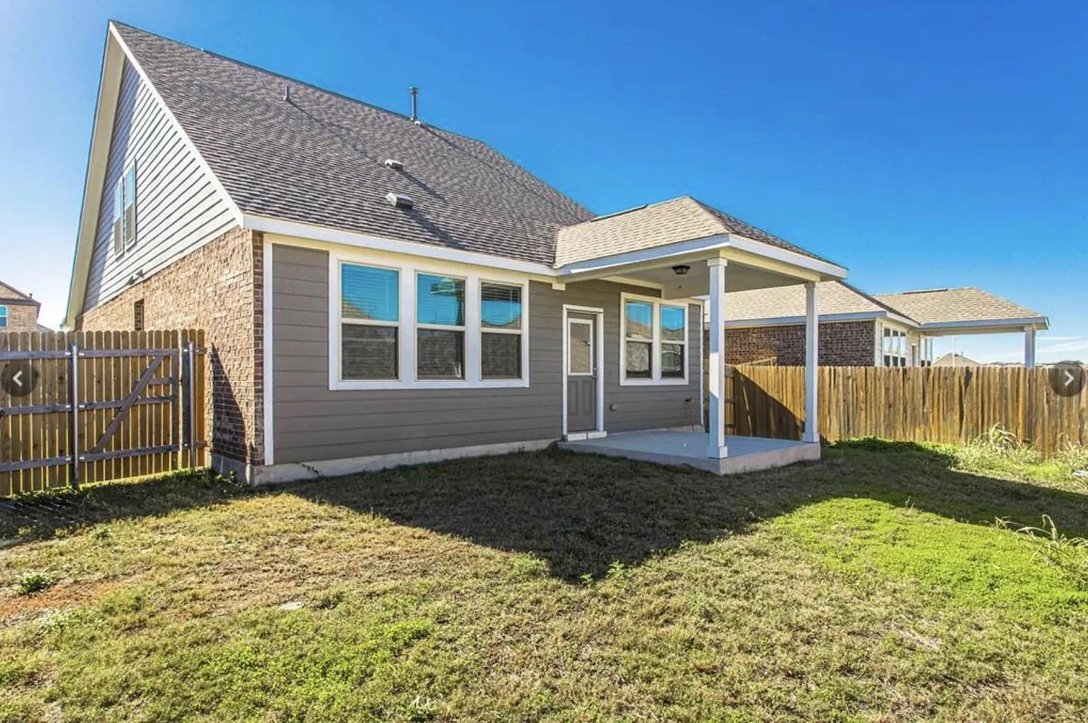 7516 Saginaw DR — photo 3