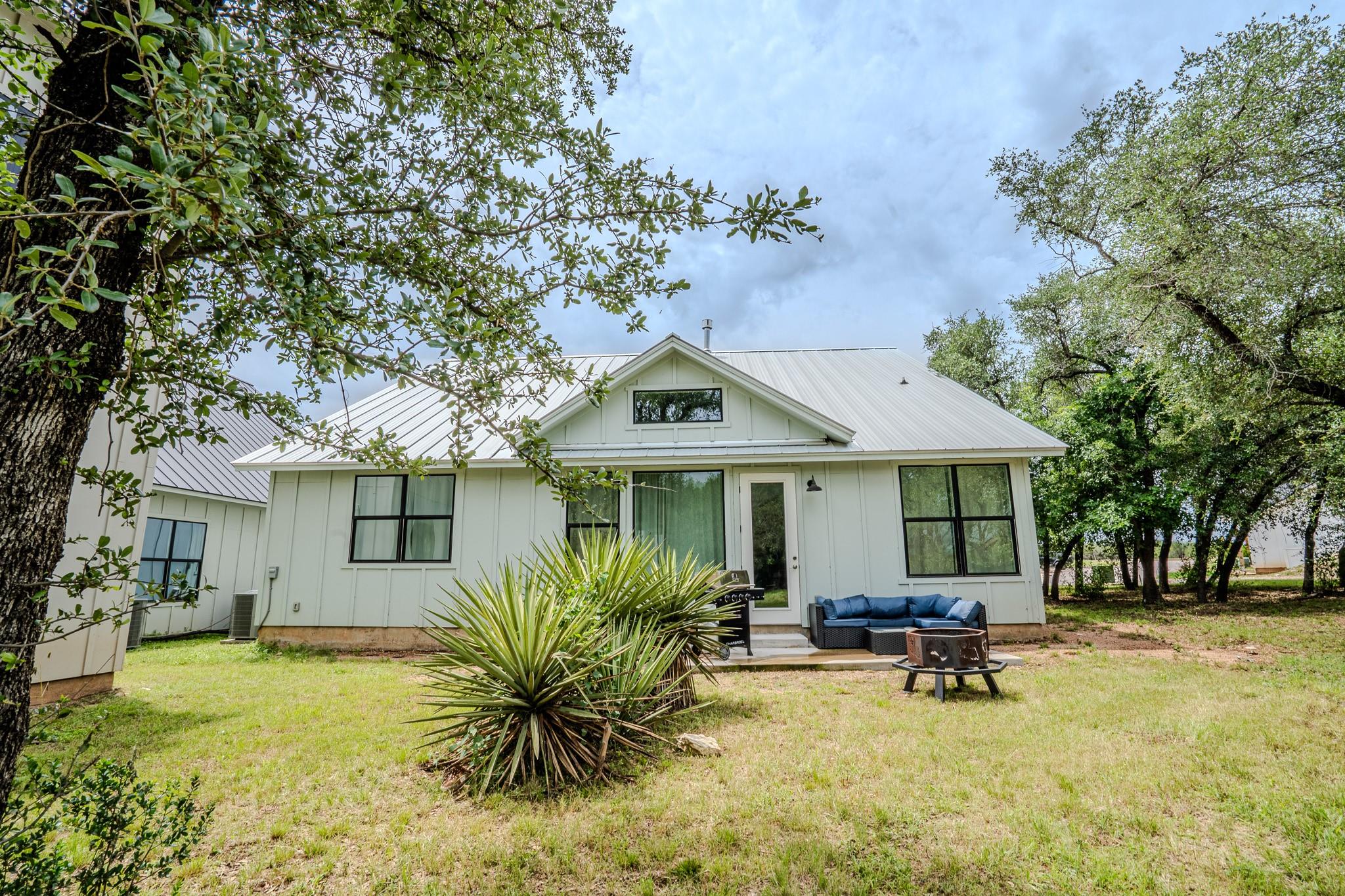 2320 Kellie Brooke RD — photo 3