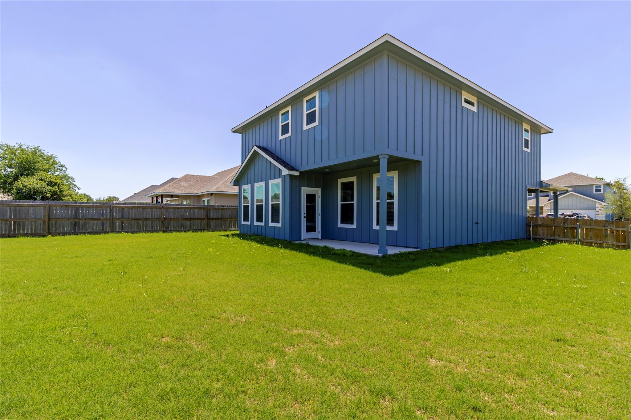 112 Callie ST — photo 3