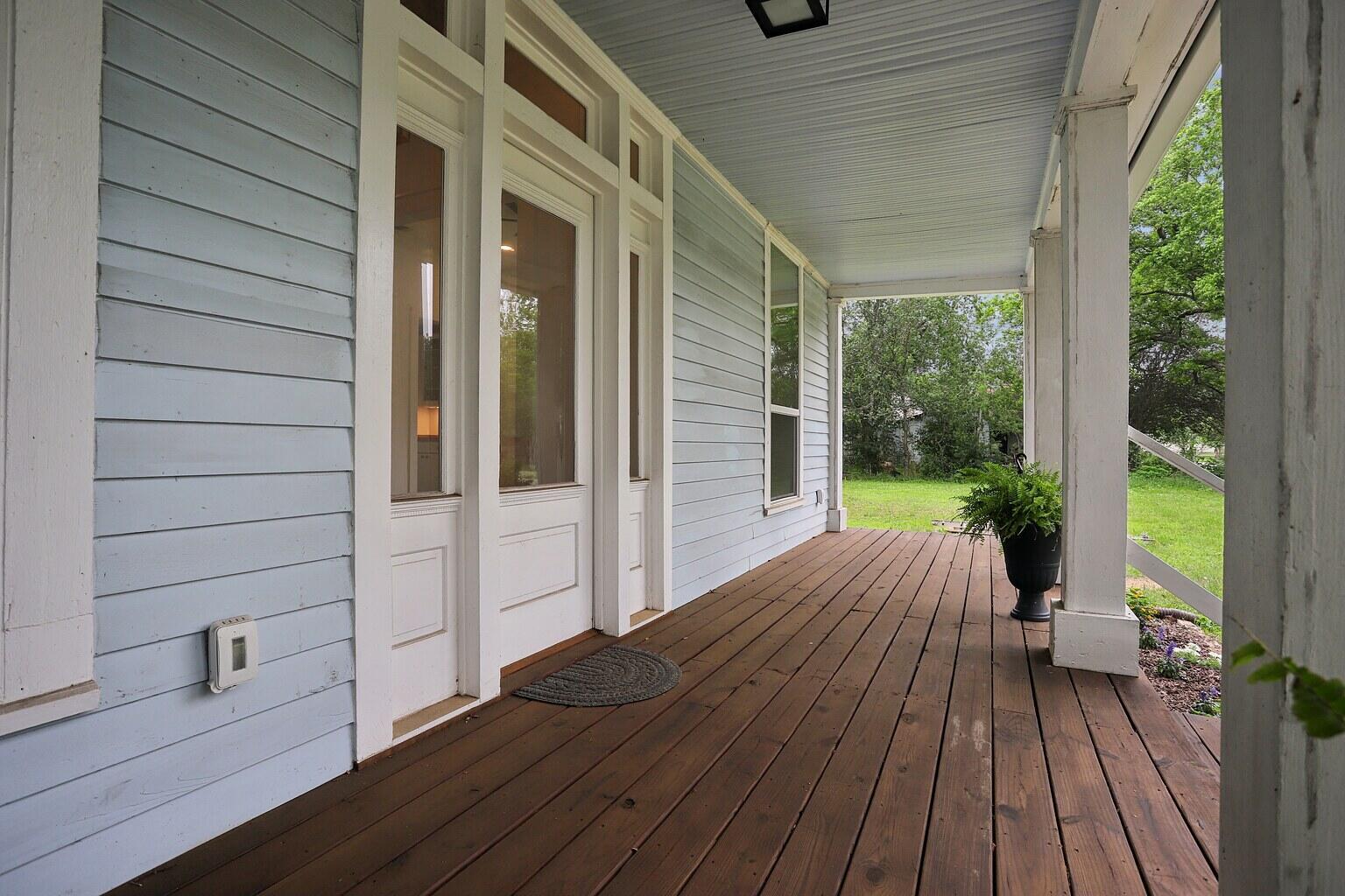 306 Rivers ST — photo 3