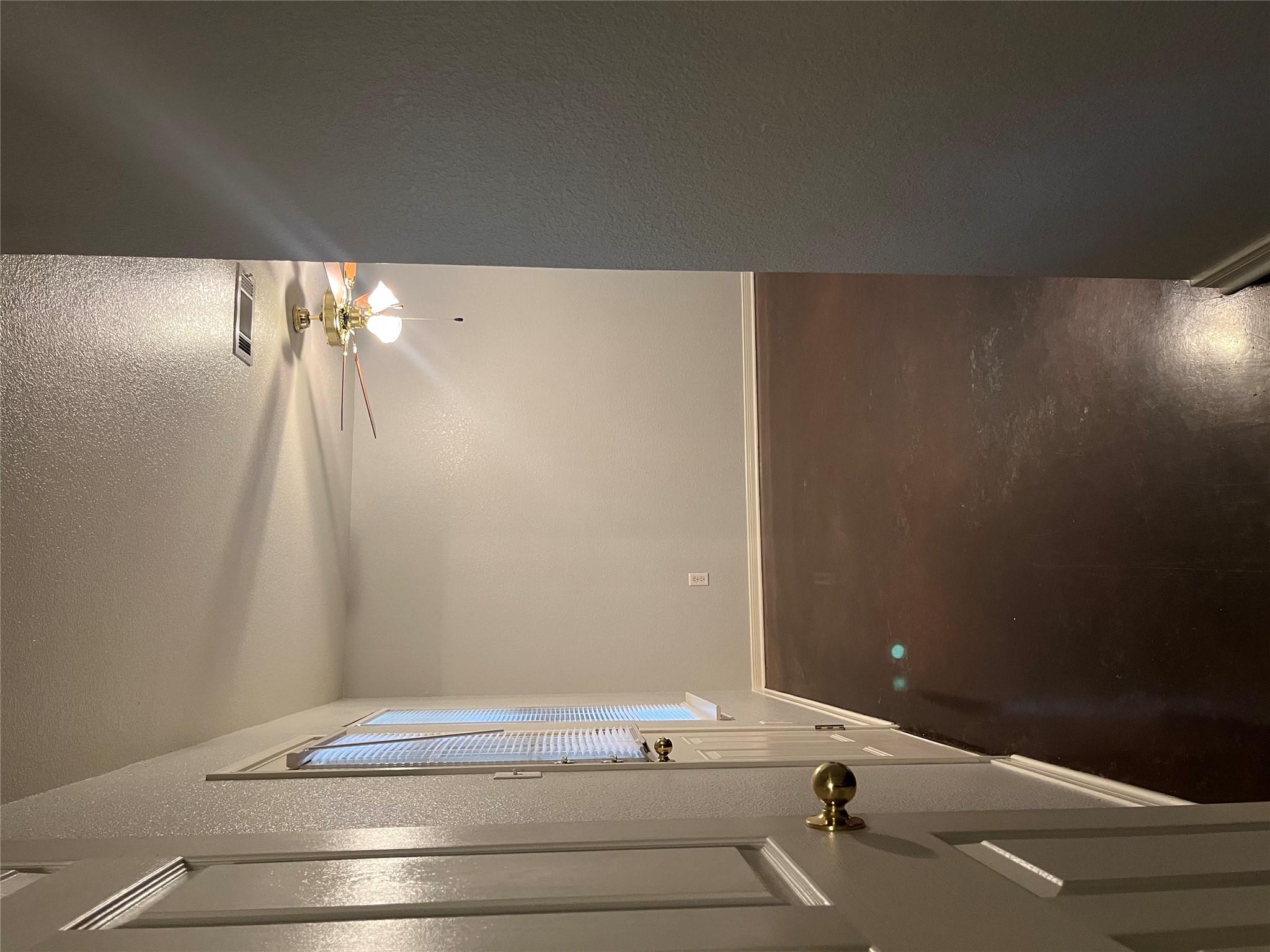 1608 Libby LN — photo 4