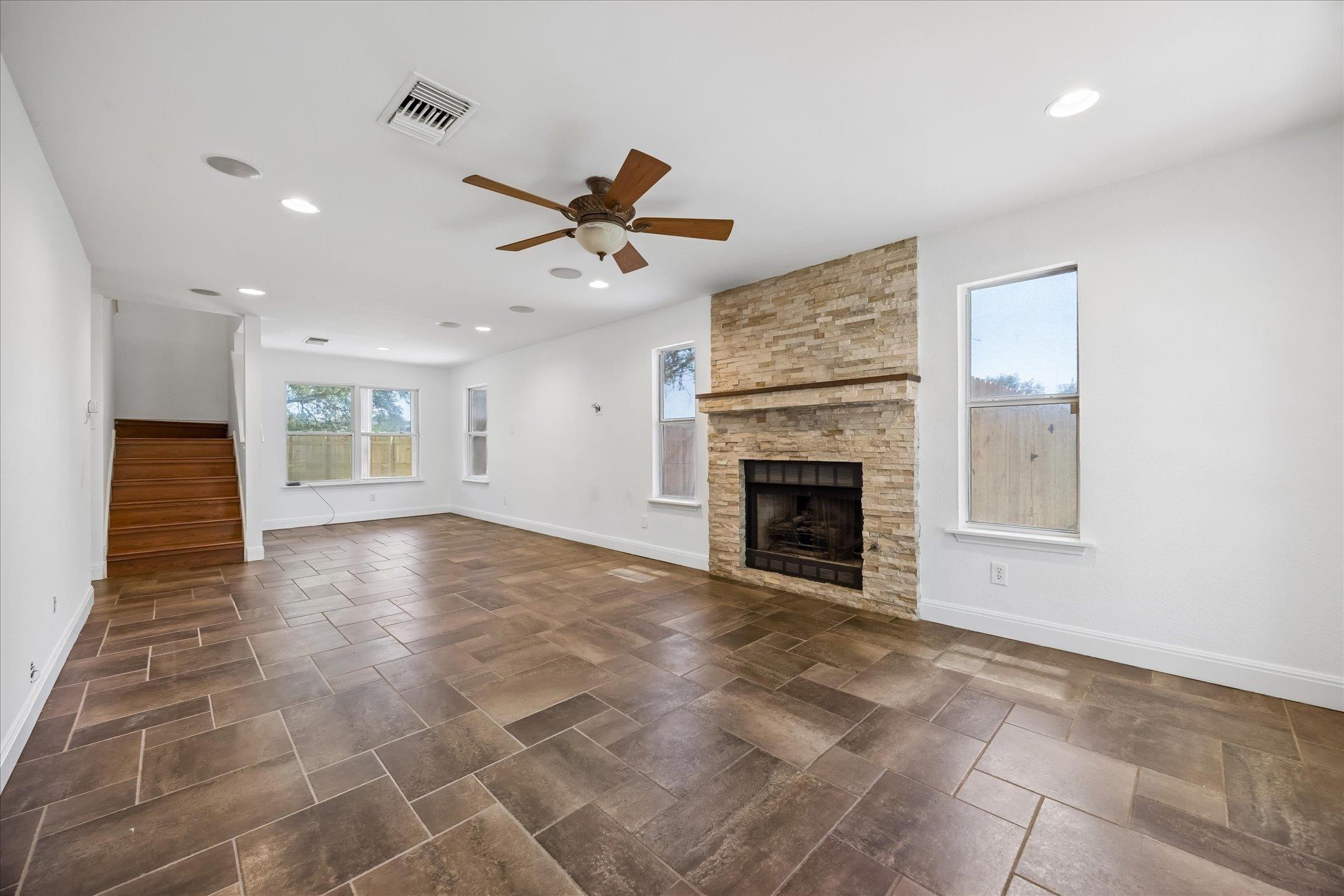 8509 Copano DR — photo 3