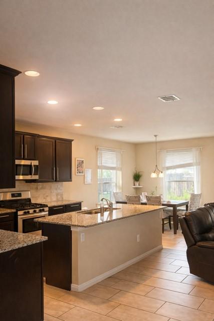 11613 Reading CT — photo 5