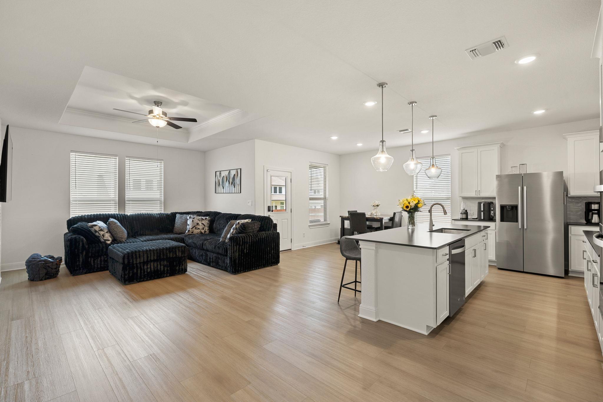 113 Bell Chime DR — photo 4