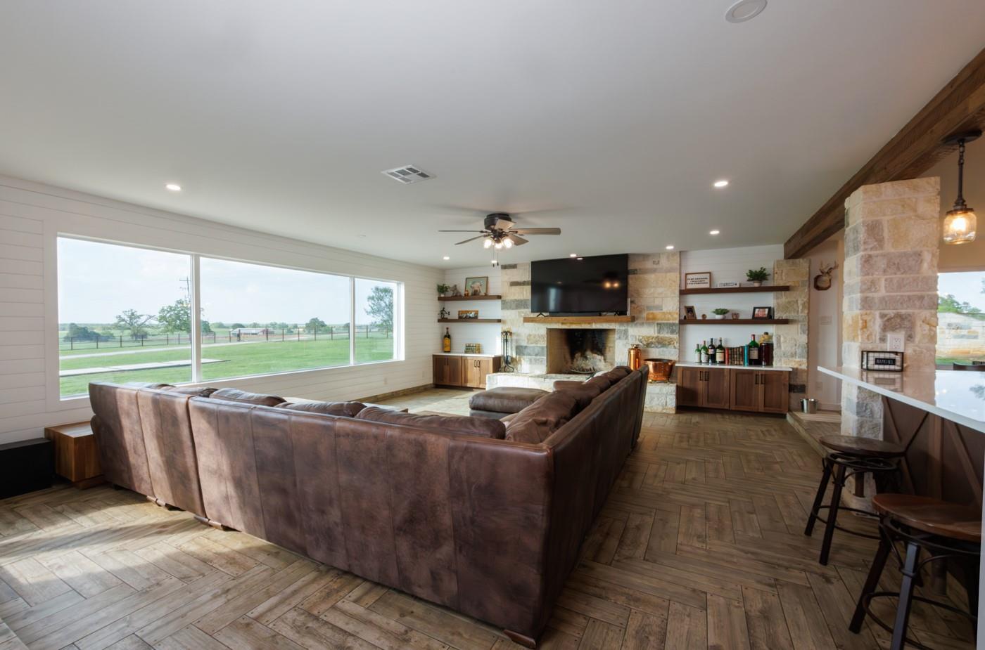 187 Cedar Creek DR — photo 4