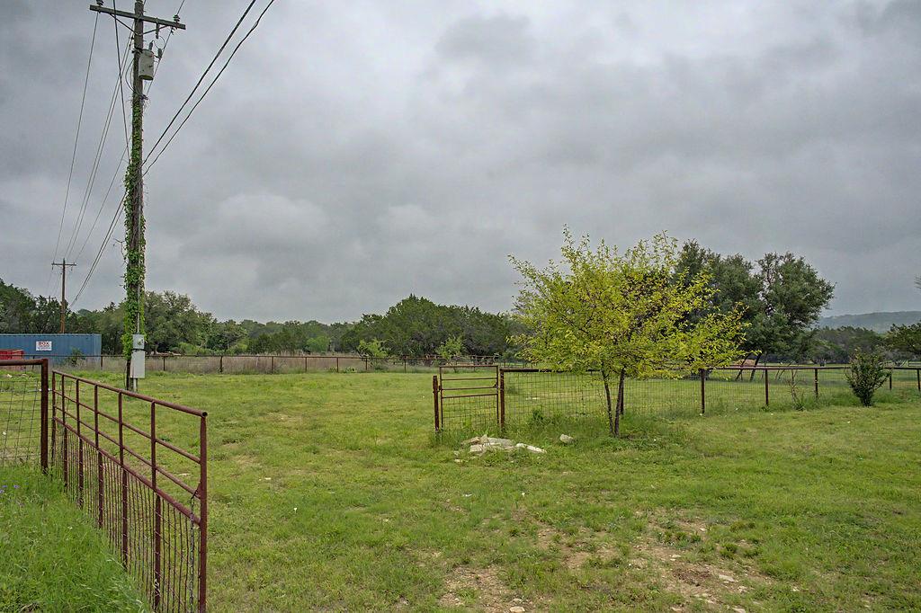 200 Meadow LN — photo 4
