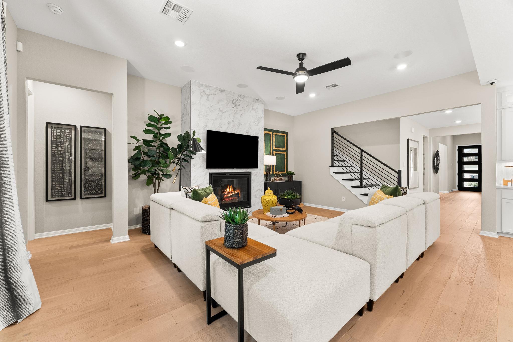 204 Barton Oak TRL — photo 3