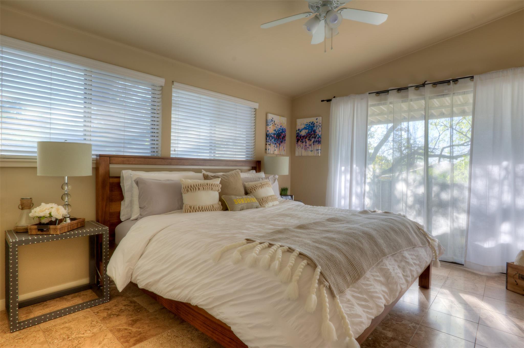 2400 Jarratt Ave #B — photo 5