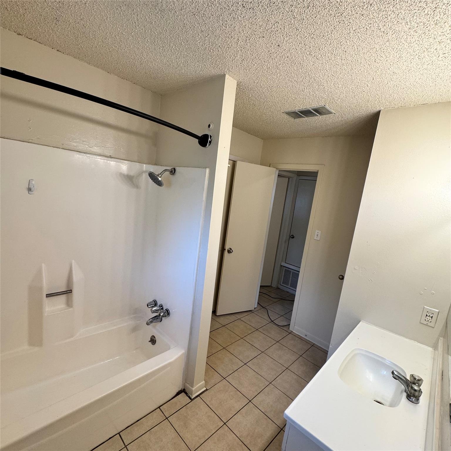 1626 Royal Hill DR #B — photo 5