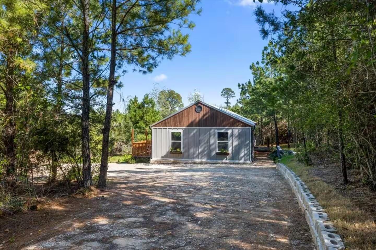 201 Winfield Thicket RD — photo 3
