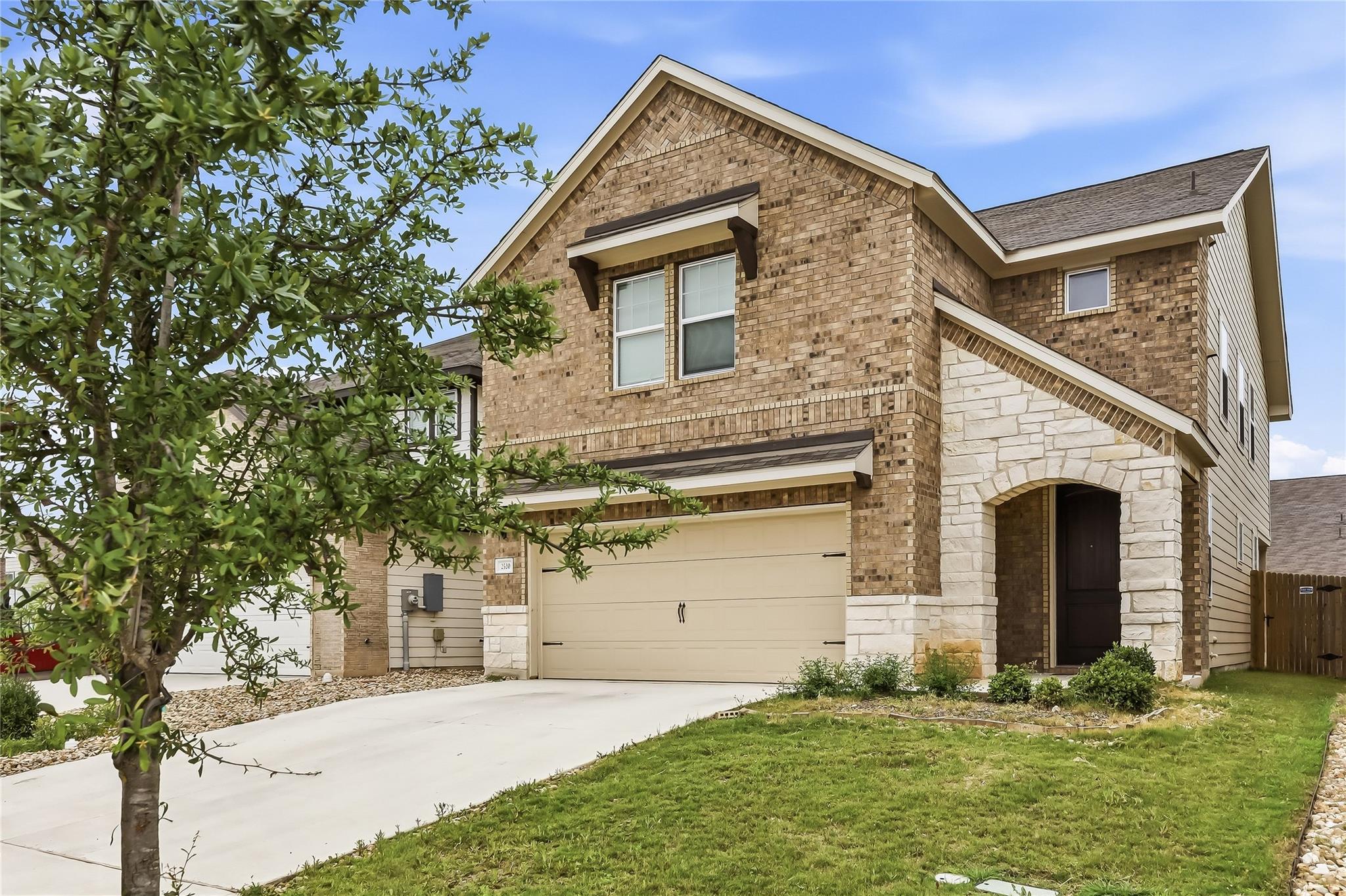 2520 Roosevelt RD — photo 3
