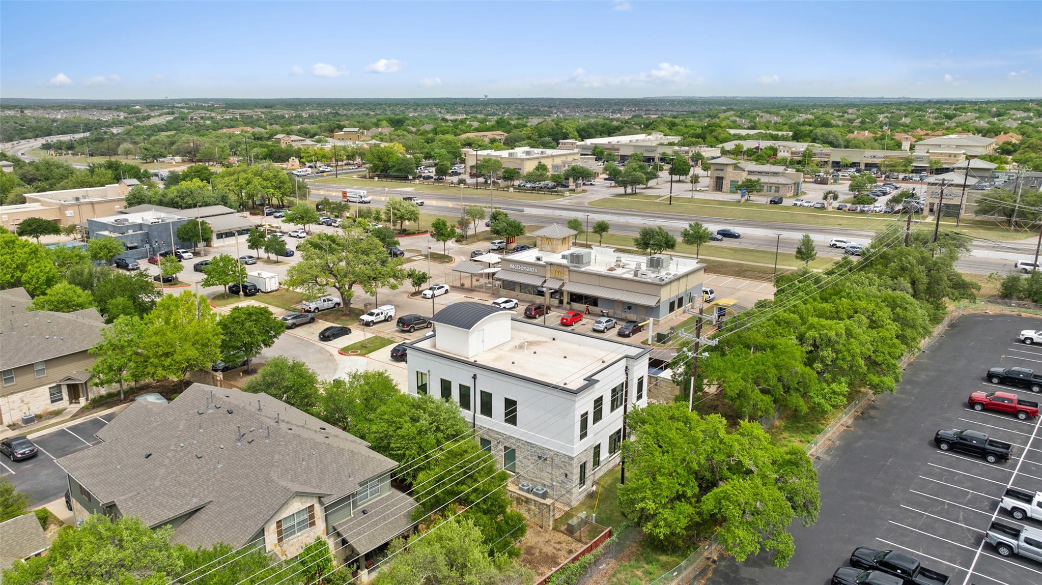 10513 Parmer LN — photo 4