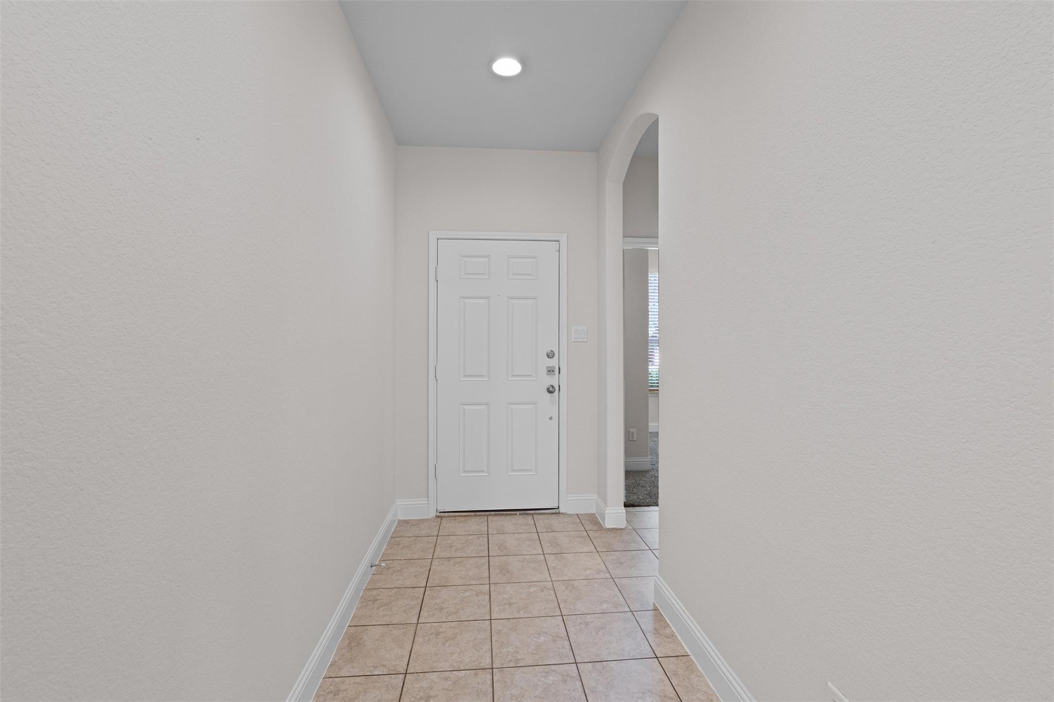 3021 Angelina CT — photo 3