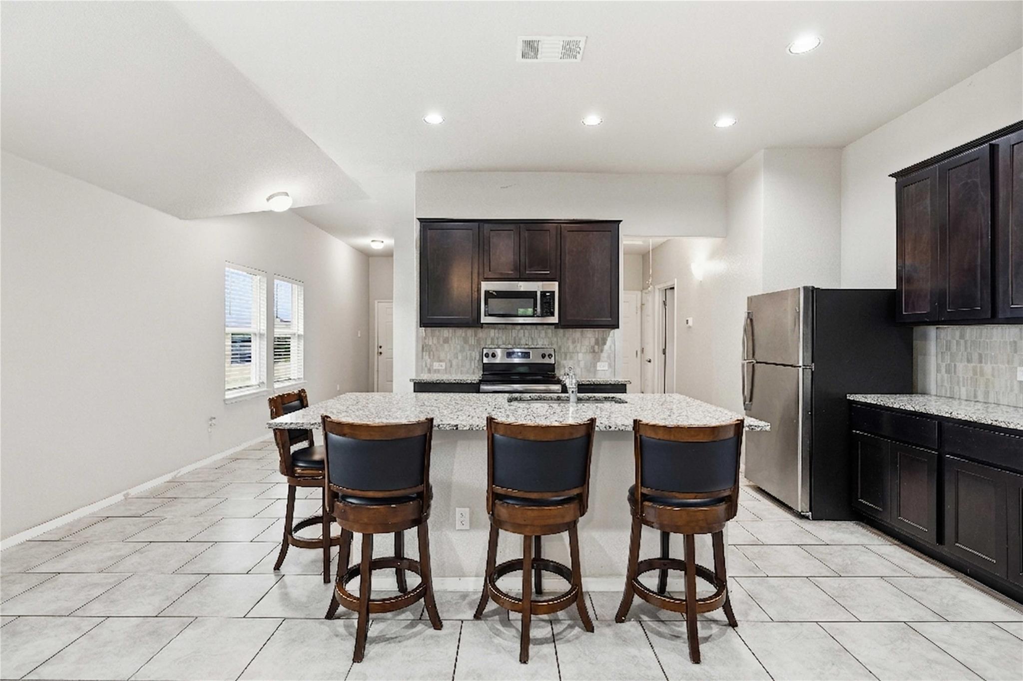 107 Saranac DR — photo 4