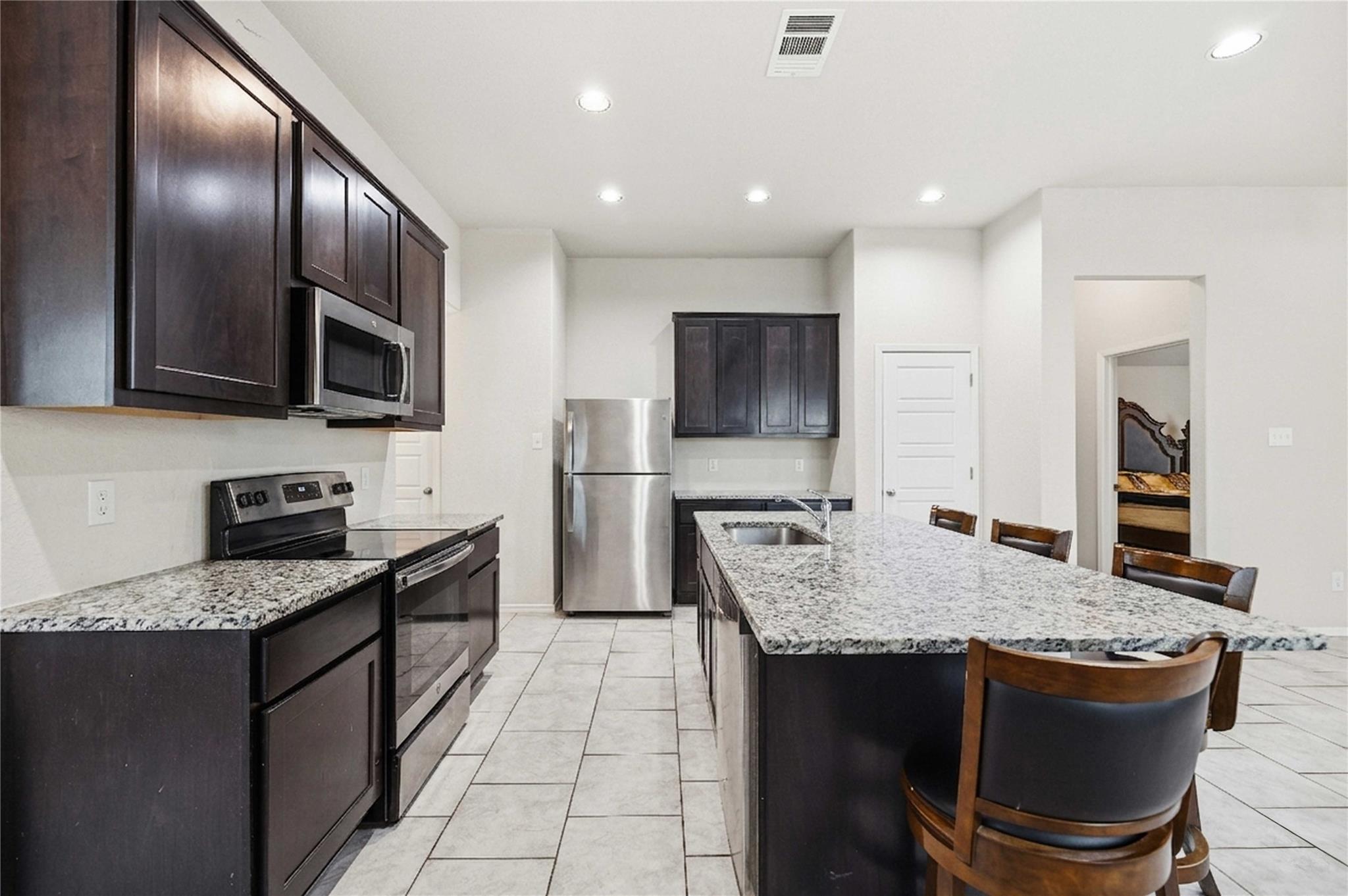 107 Saranac DR — photo 5