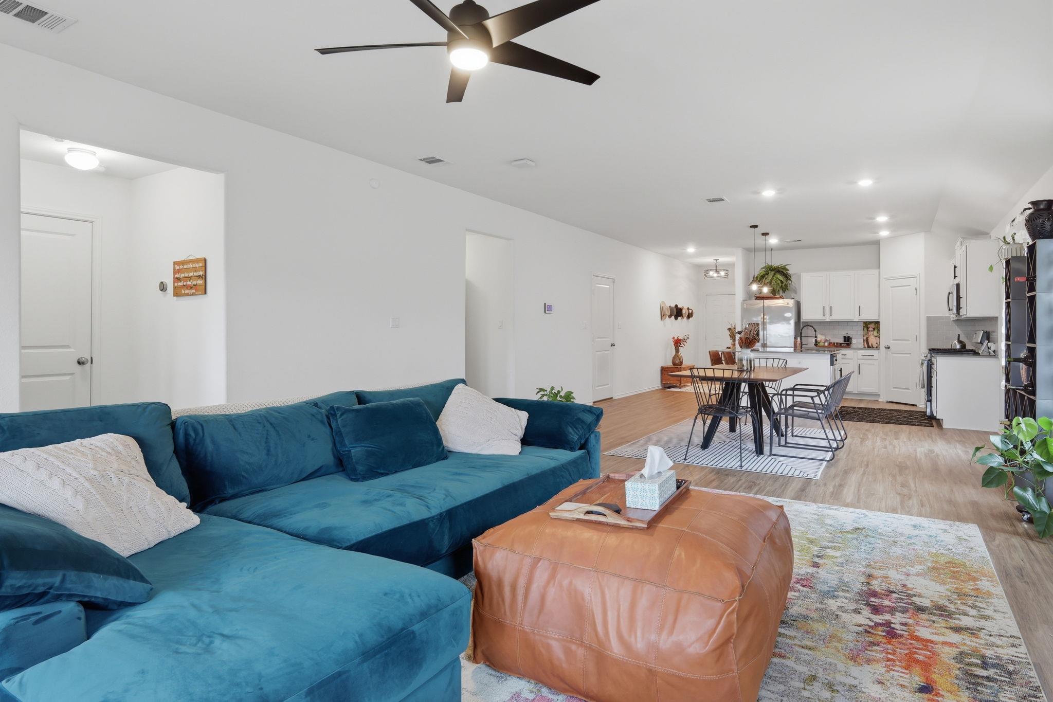 129 Esparza DR — photo 5