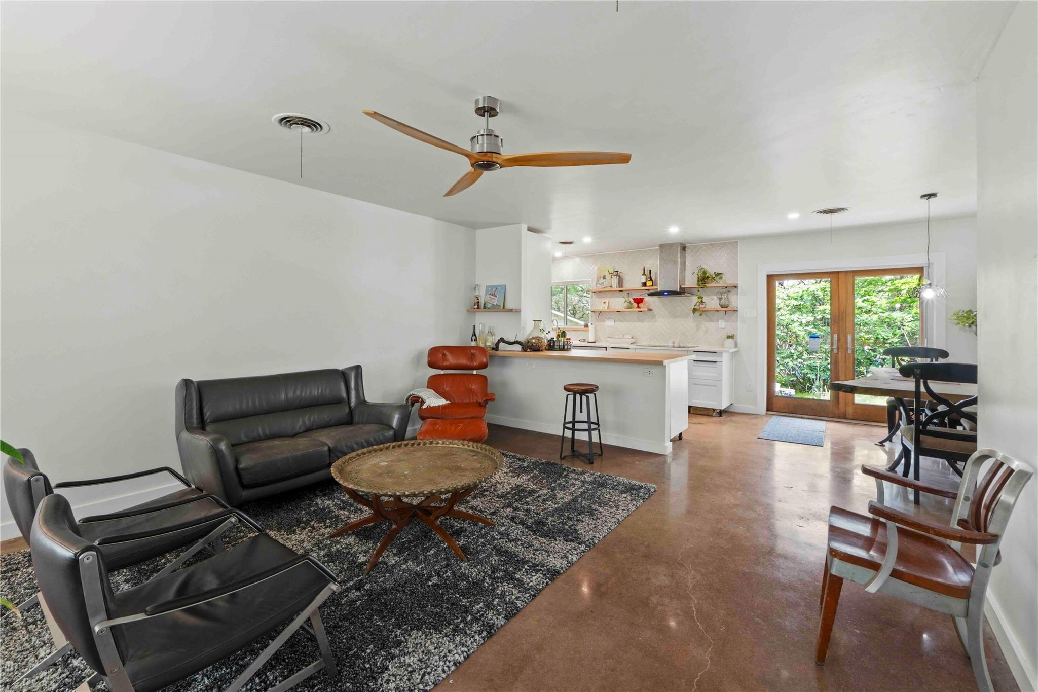 4505 Dudley DR — photo 3