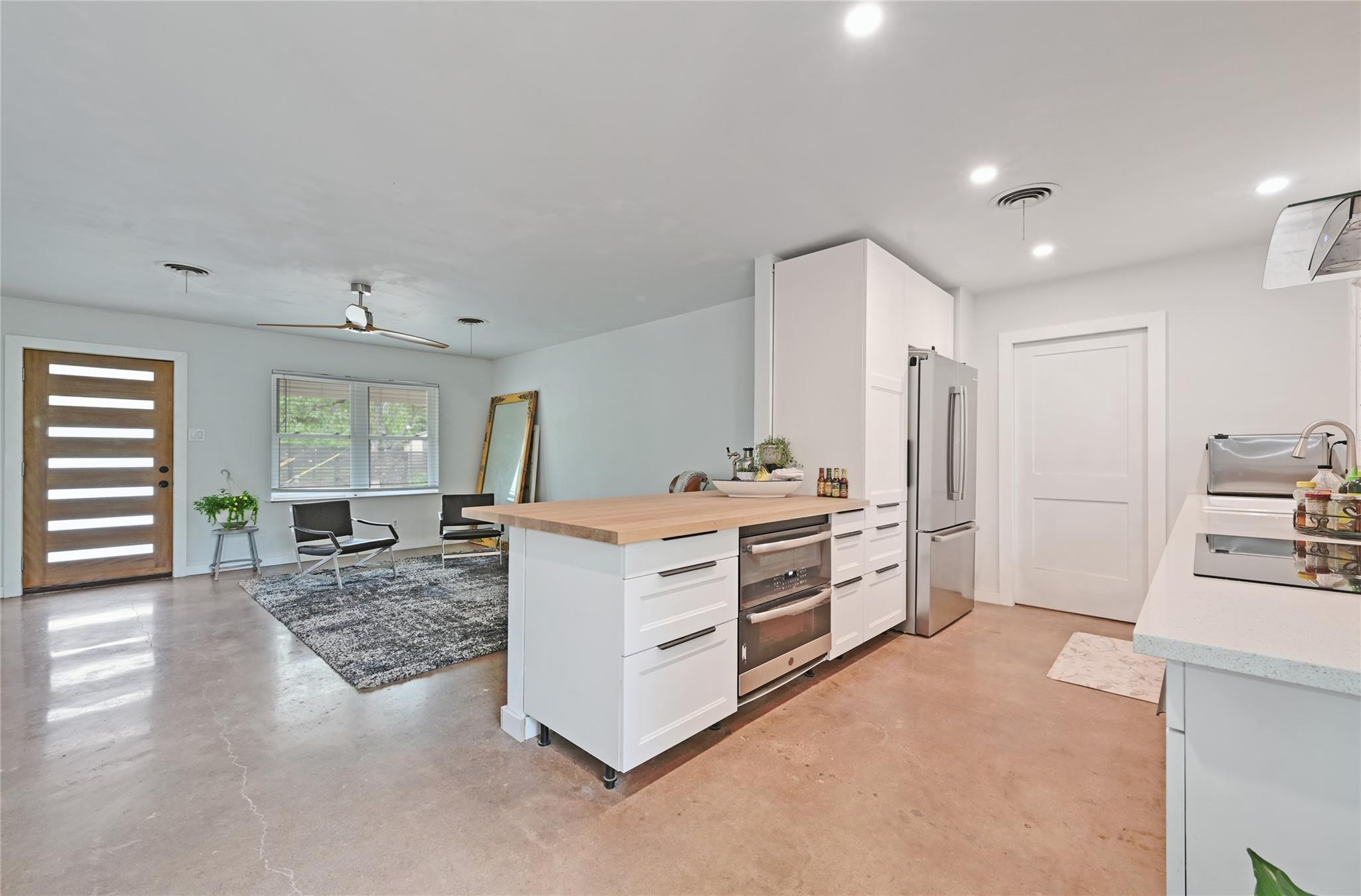 4505 Dudley DR — photo 5