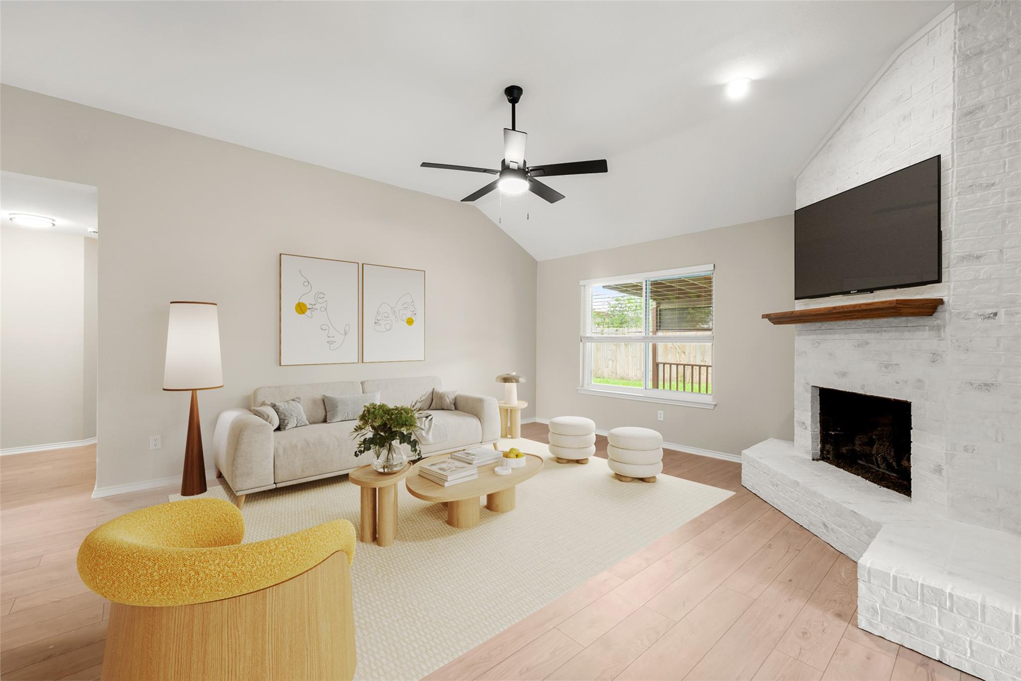2113 Rosemary LN — photo 4