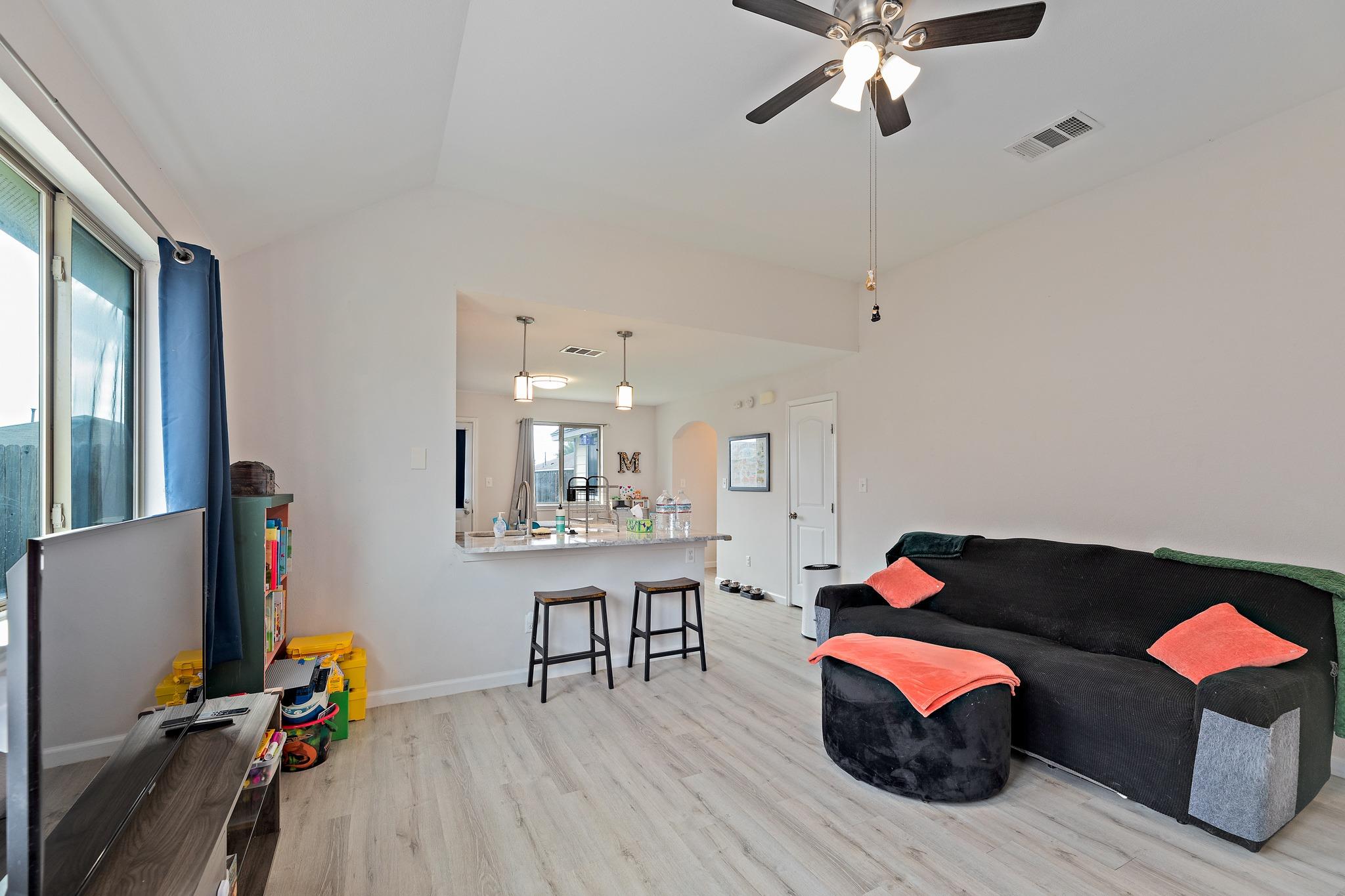4603 Halliday Ave — photo 4