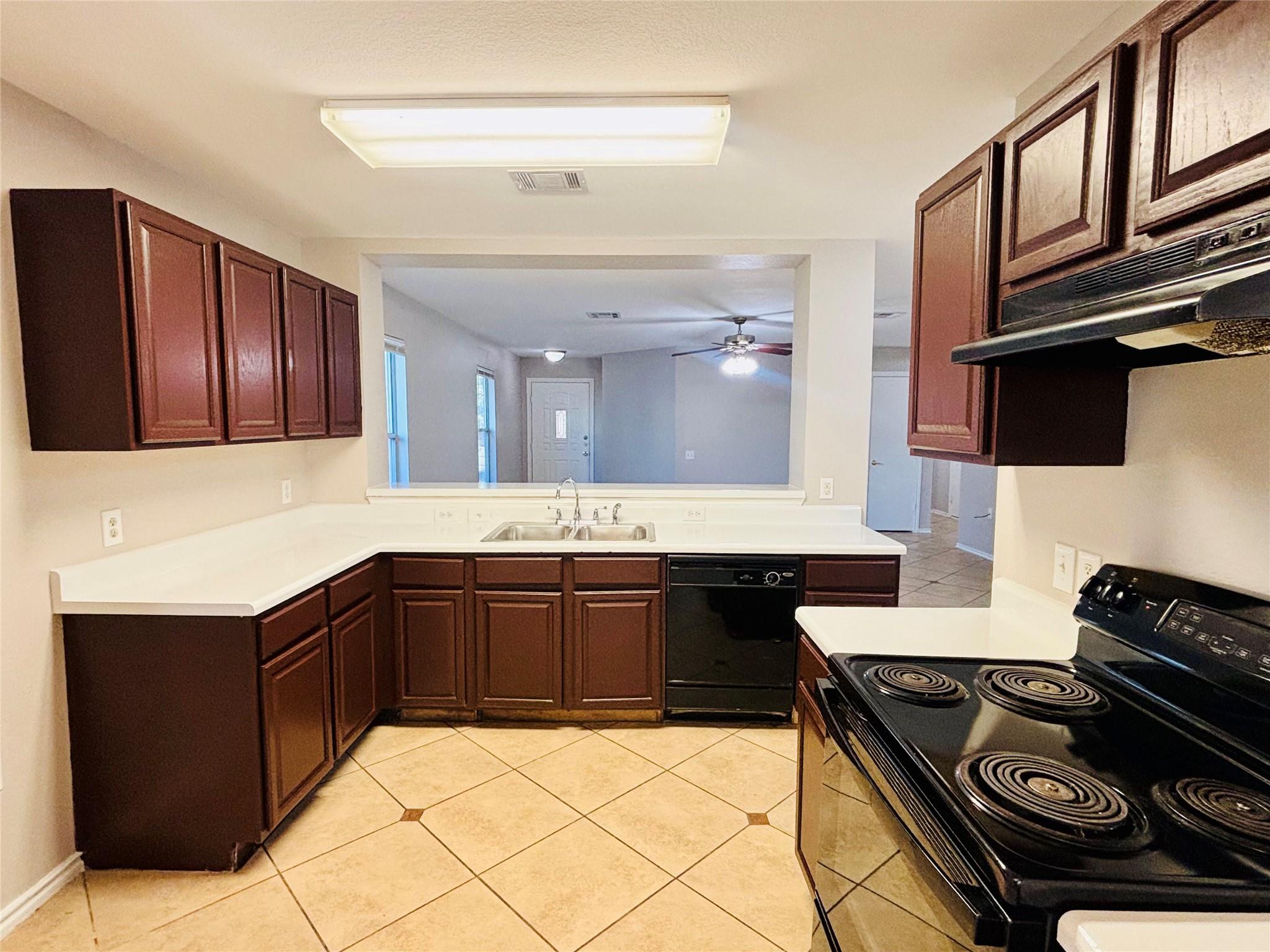 7424 Cayenne LN — photo 5
