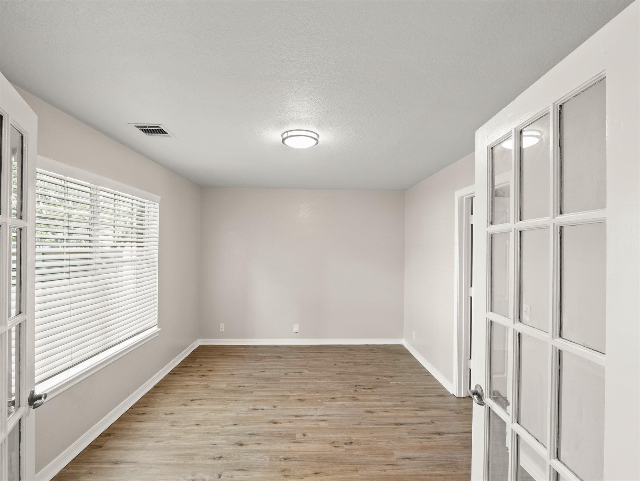 8001 Brienne DR — photo 4