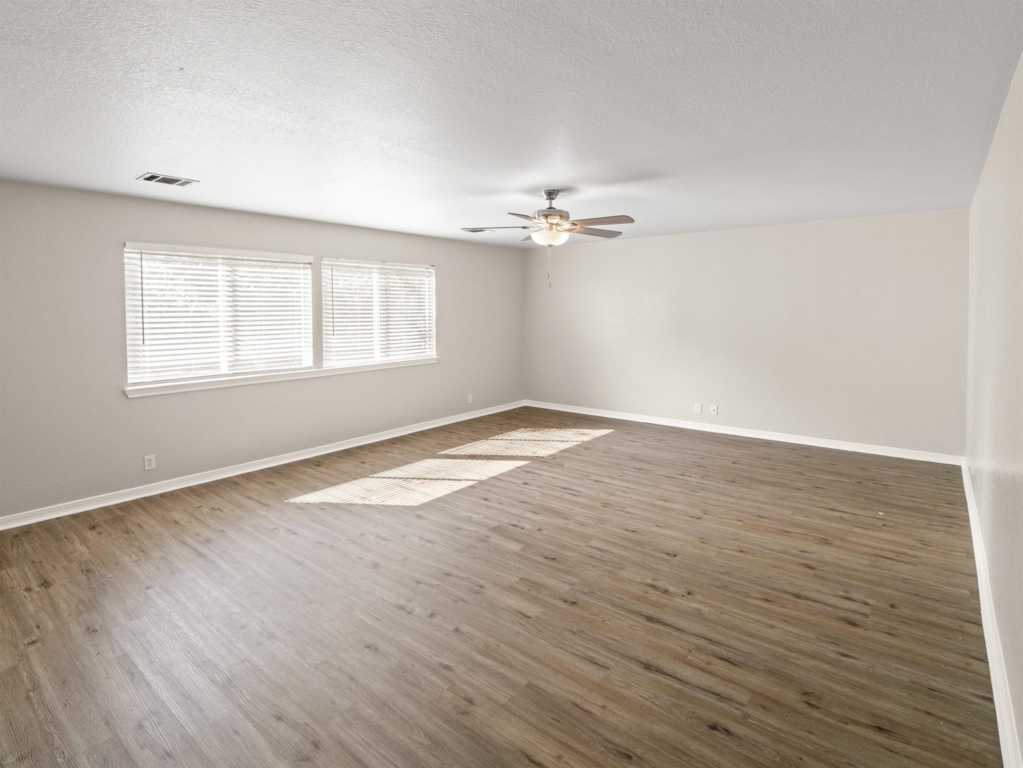 8001 Brienne DR — photo 3