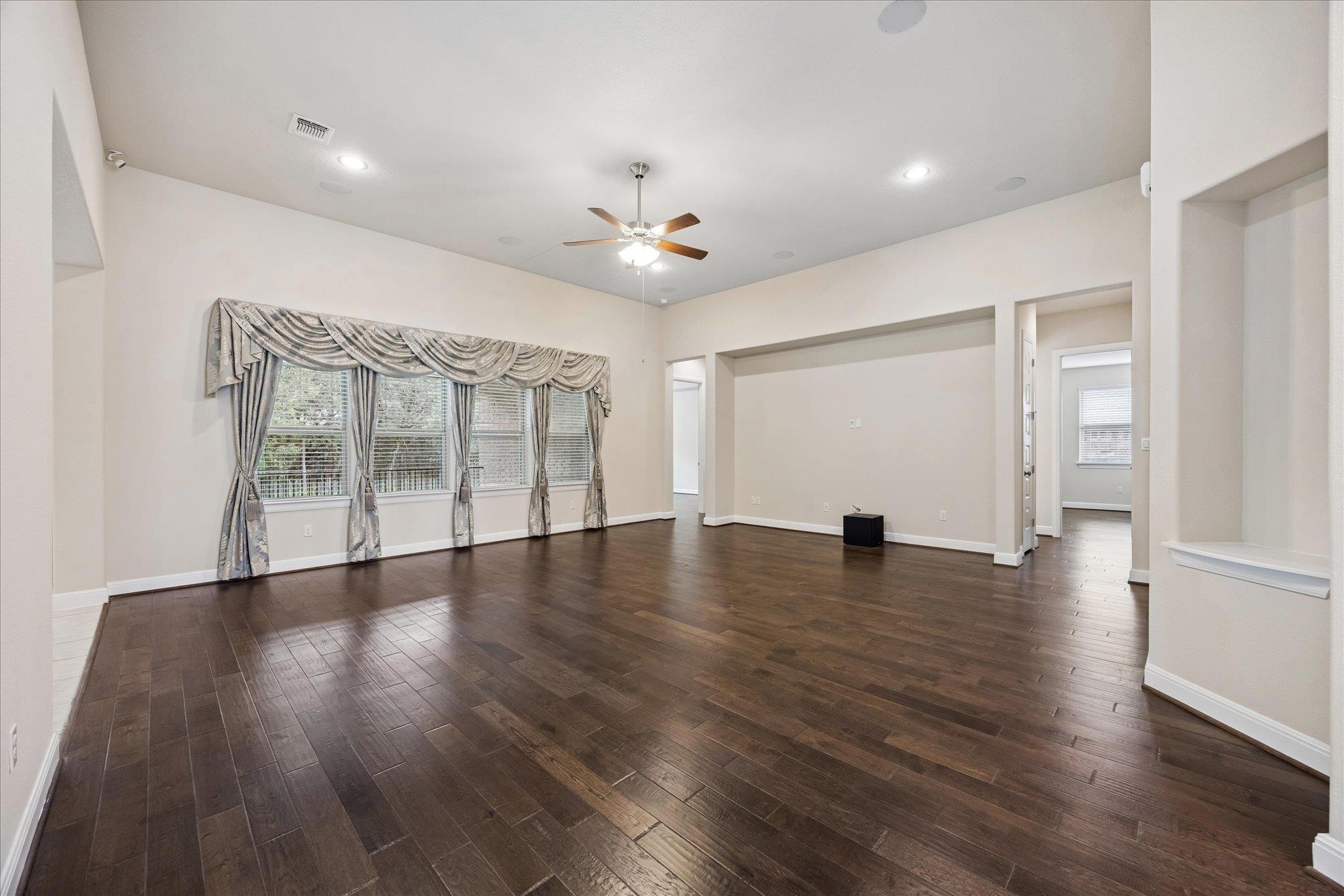 365 Arapaho DR — photo 3