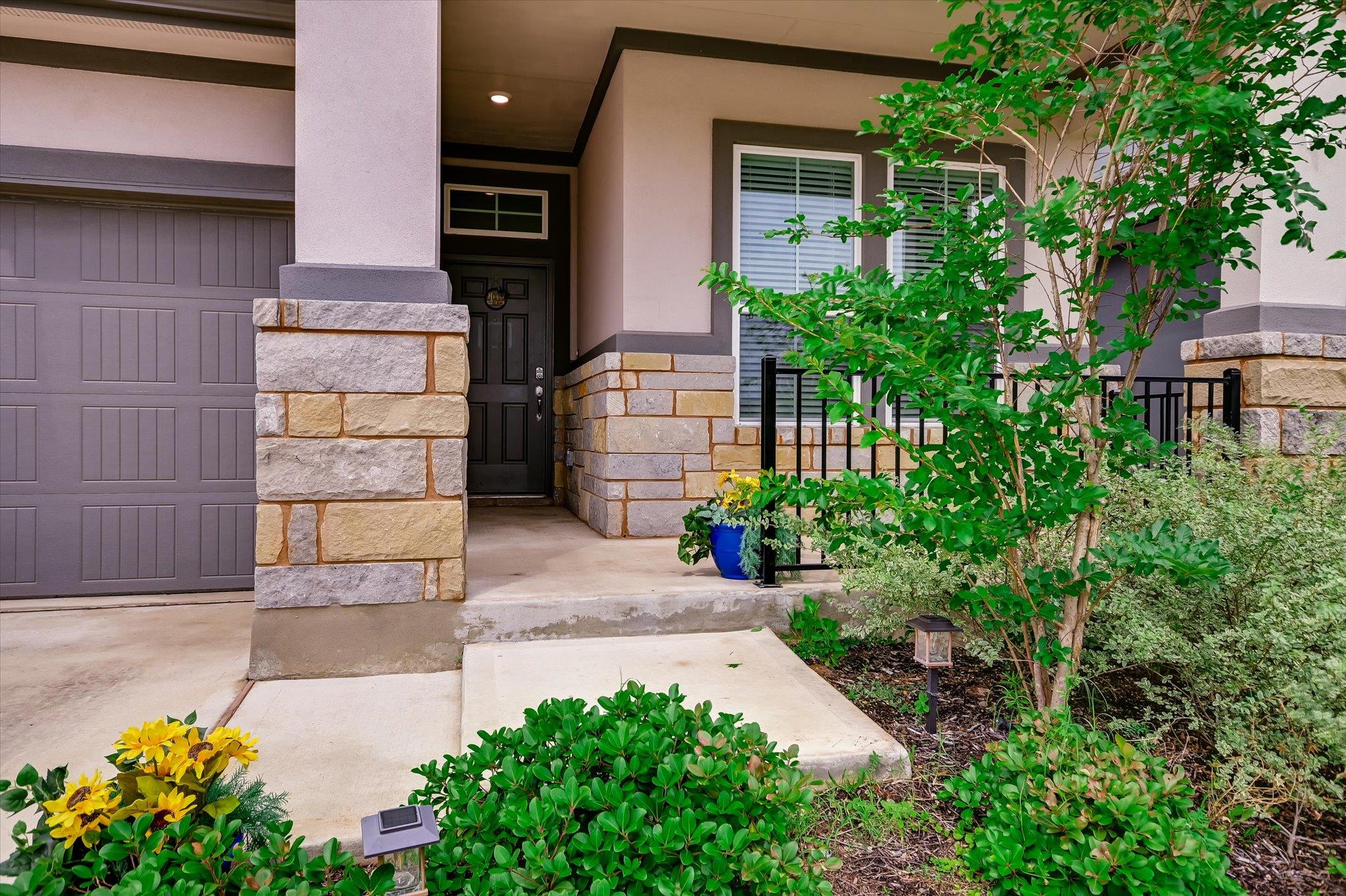 205 Wingstem WAY — photo 3