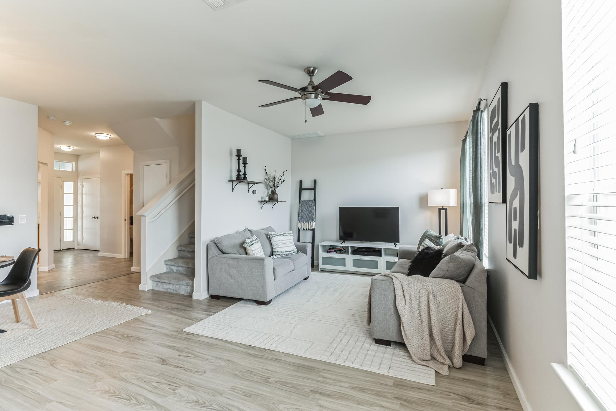 18712 Imperial Eagle LN — photo 3