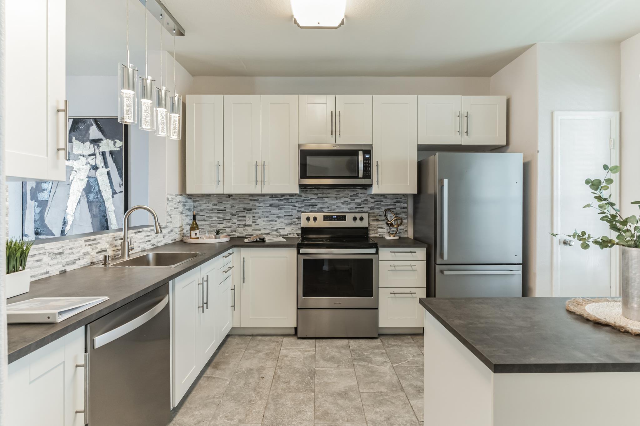18712 Imperial Eagle LN — photo 4