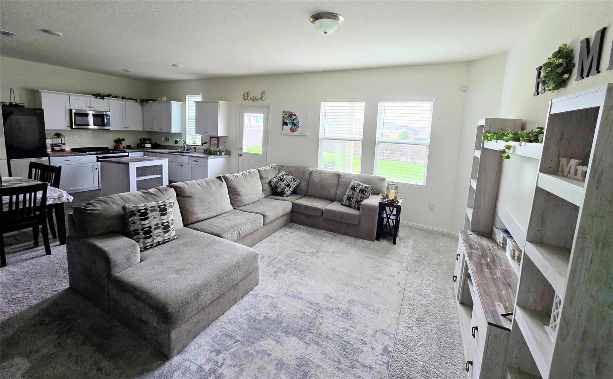 19506 Caymus DR — photo 3