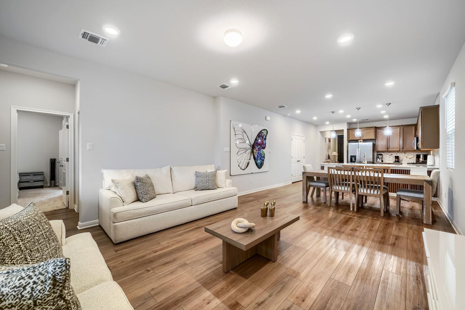 511 Palo Brea LOOP — photo 3