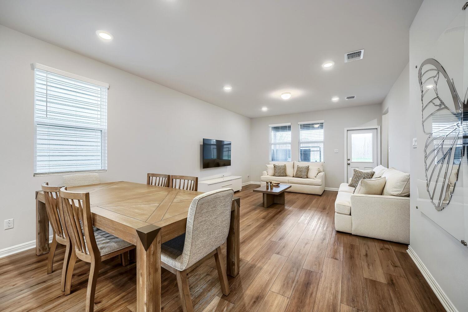 511 Palo Brea LOOP — photo 4