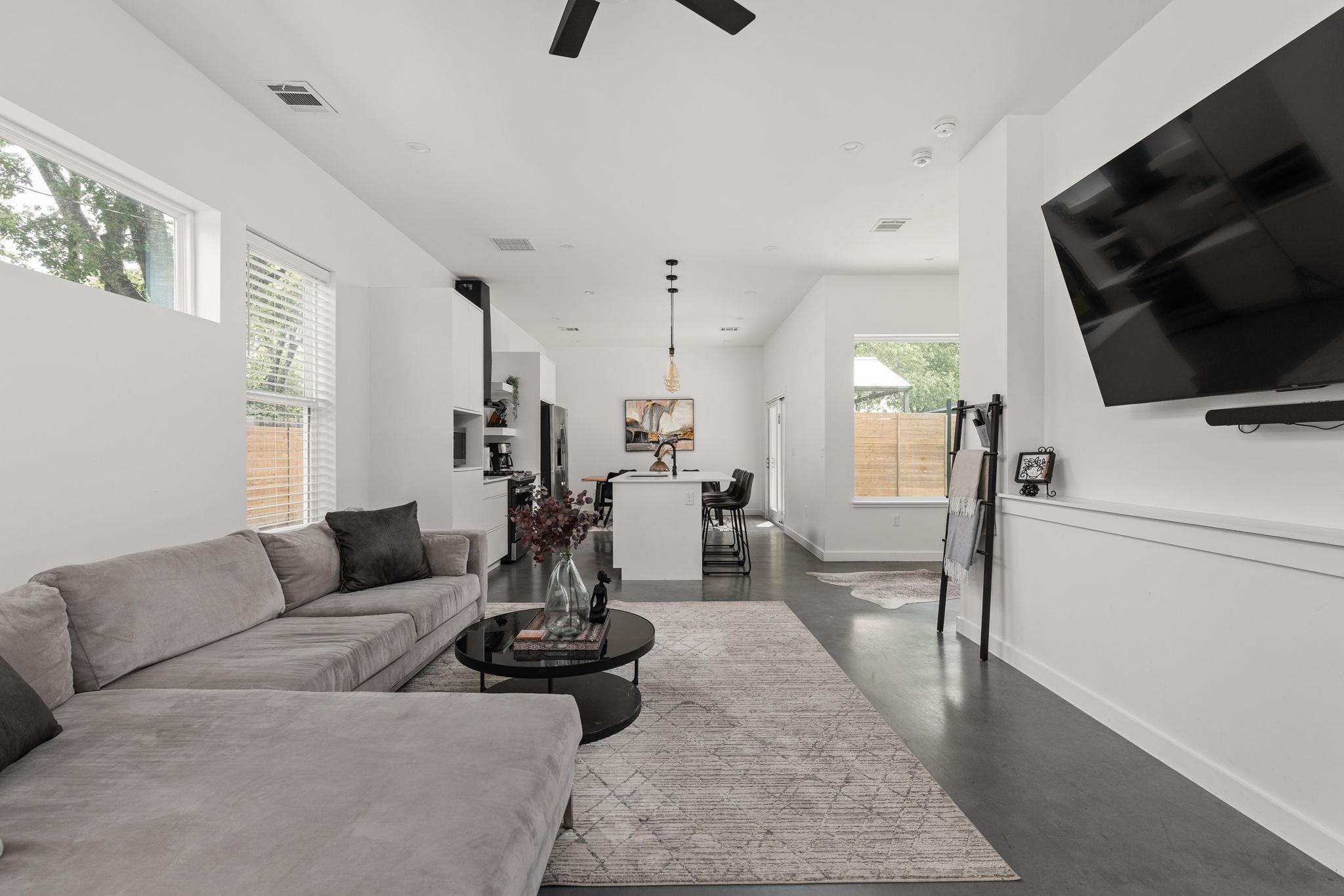6205 Caddie ST #1 — photo 4